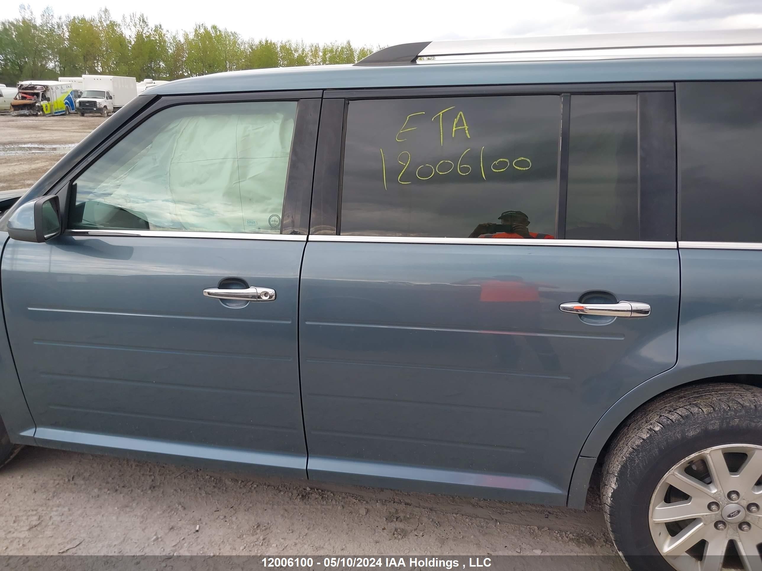 Photo 12 VIN: 2FMGK5CC5ABA81309 - FORD FLEX 