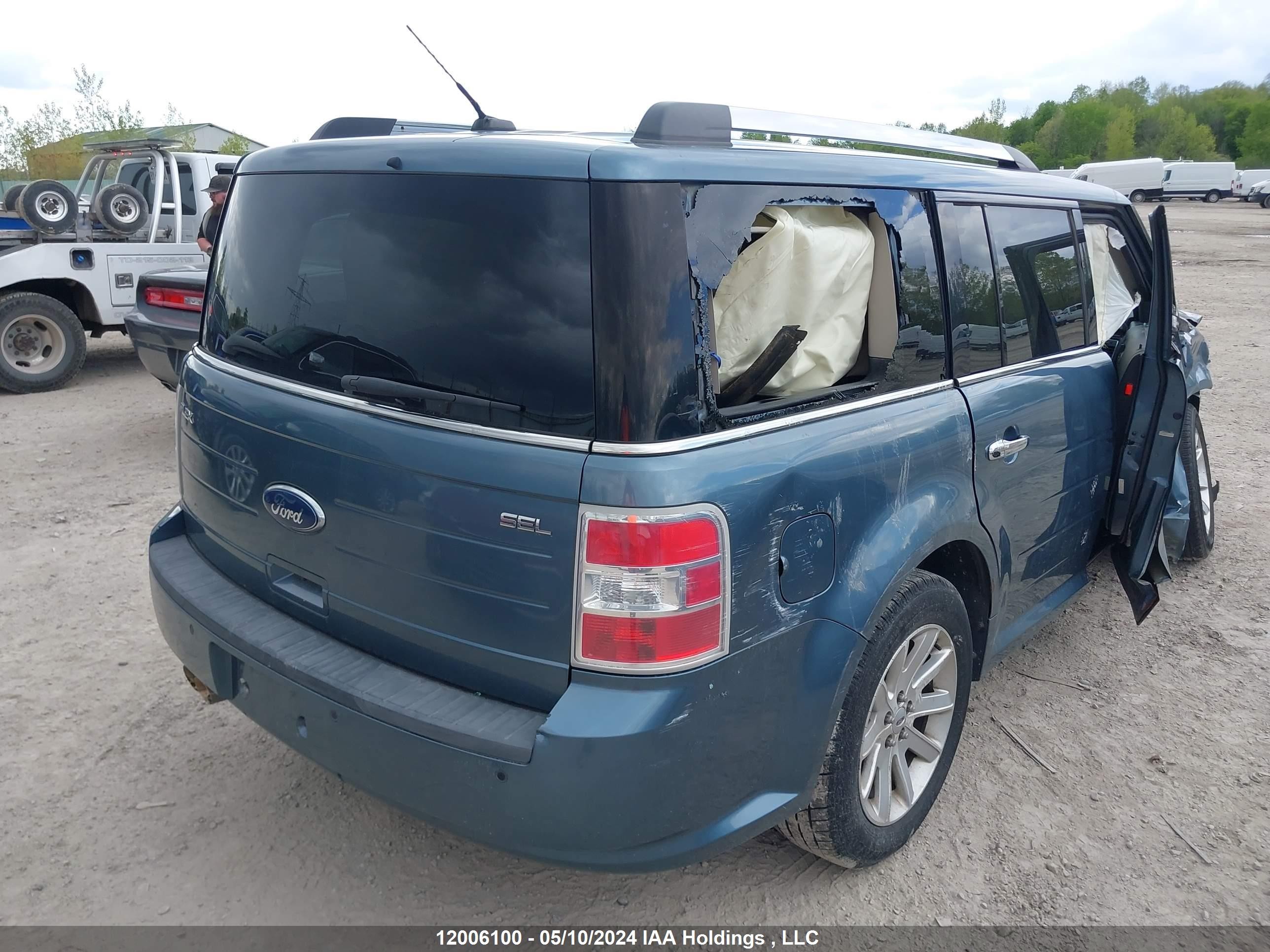 Photo 3 VIN: 2FMGK5CC5ABA81309 - FORD FLEX 