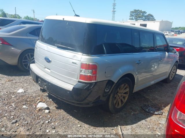 Photo 3 VIN: 2FMGK5CC6BBD35899 - FORD FLEX 