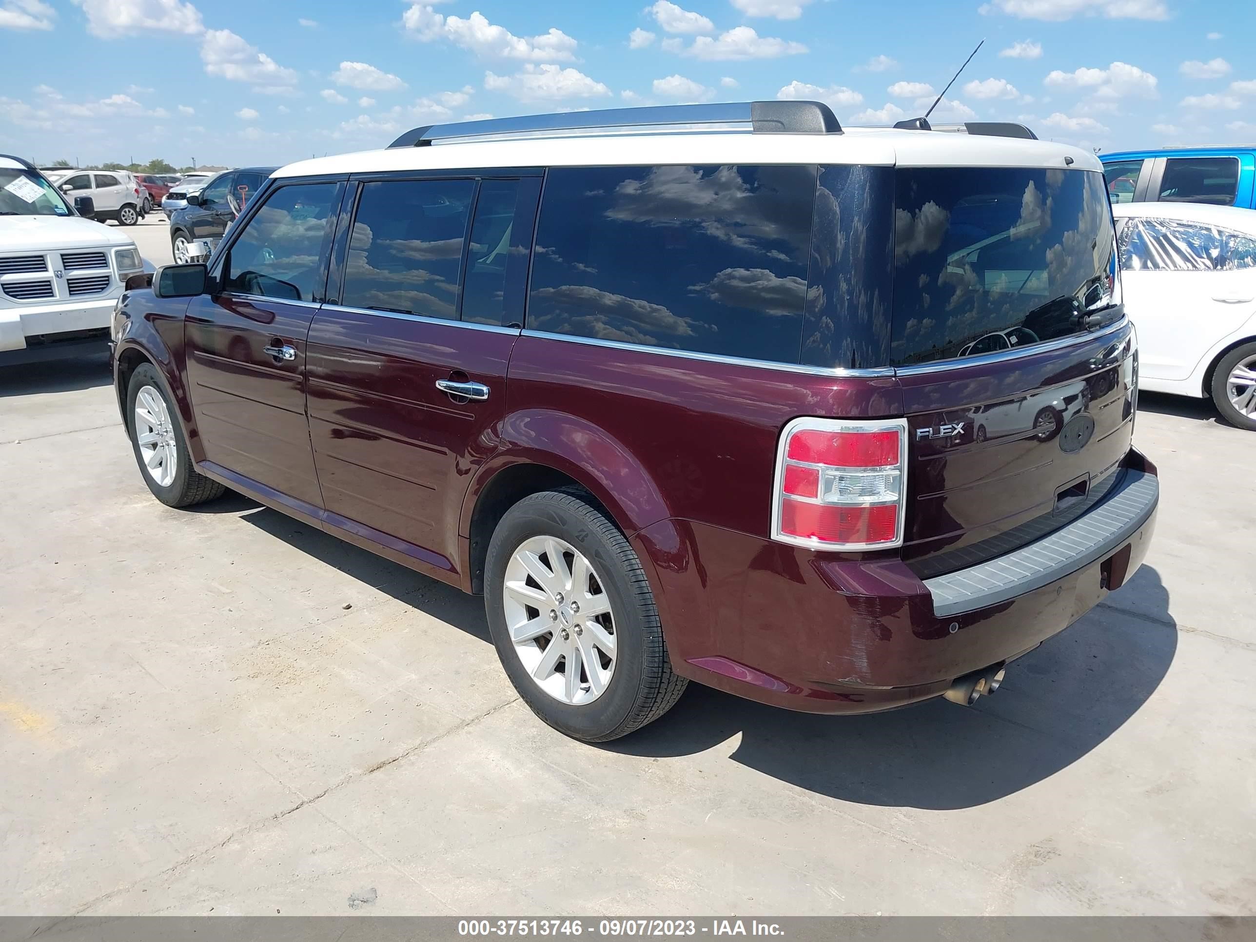 Photo 2 VIN: 2FMGK5CC9BBD00760 - FORD FLEX 