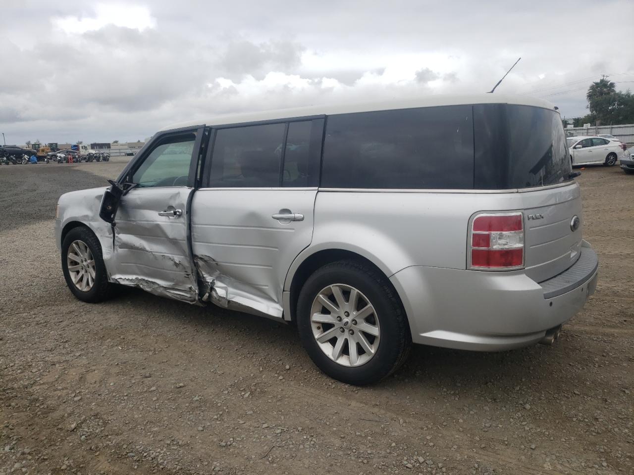 Photo 1 VIN: 2FMGK5CC9BBD16845 - FORD FLEX 