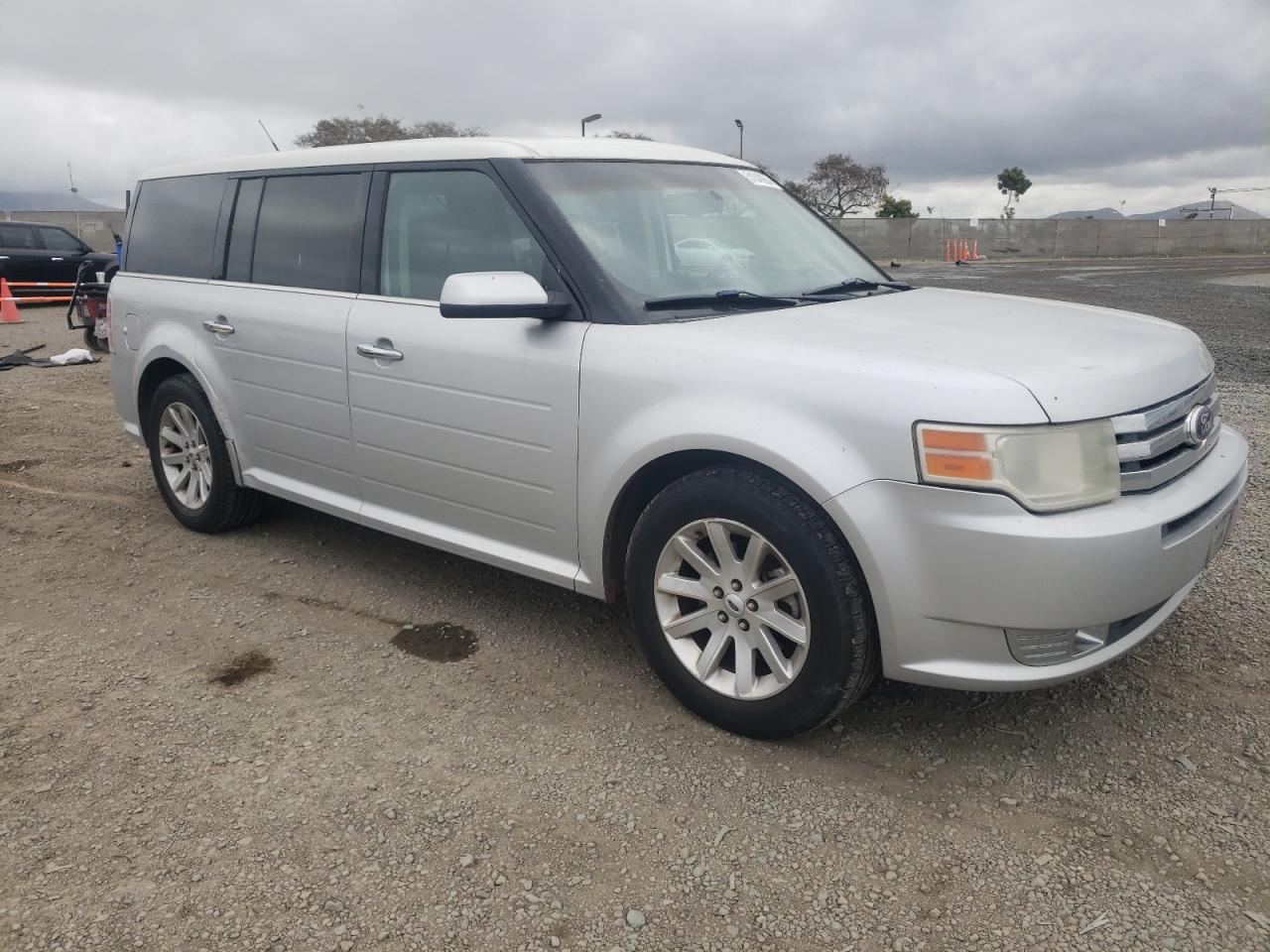 Photo 3 VIN: 2FMGK5CC9BBD16845 - FORD FLEX 