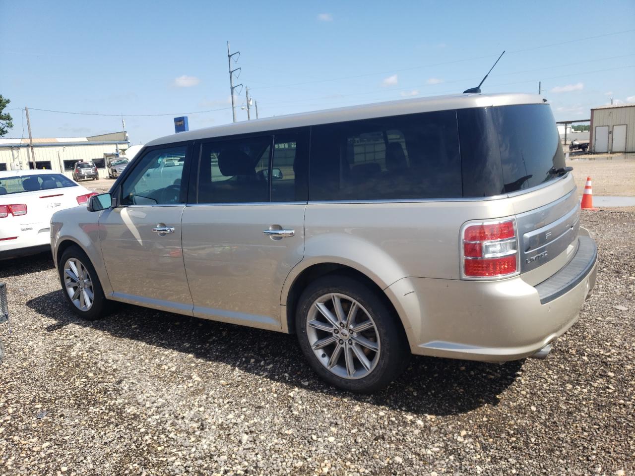 Photo 1 VIN: 2FMGK5D82JBA15181 - FORD FLEX 