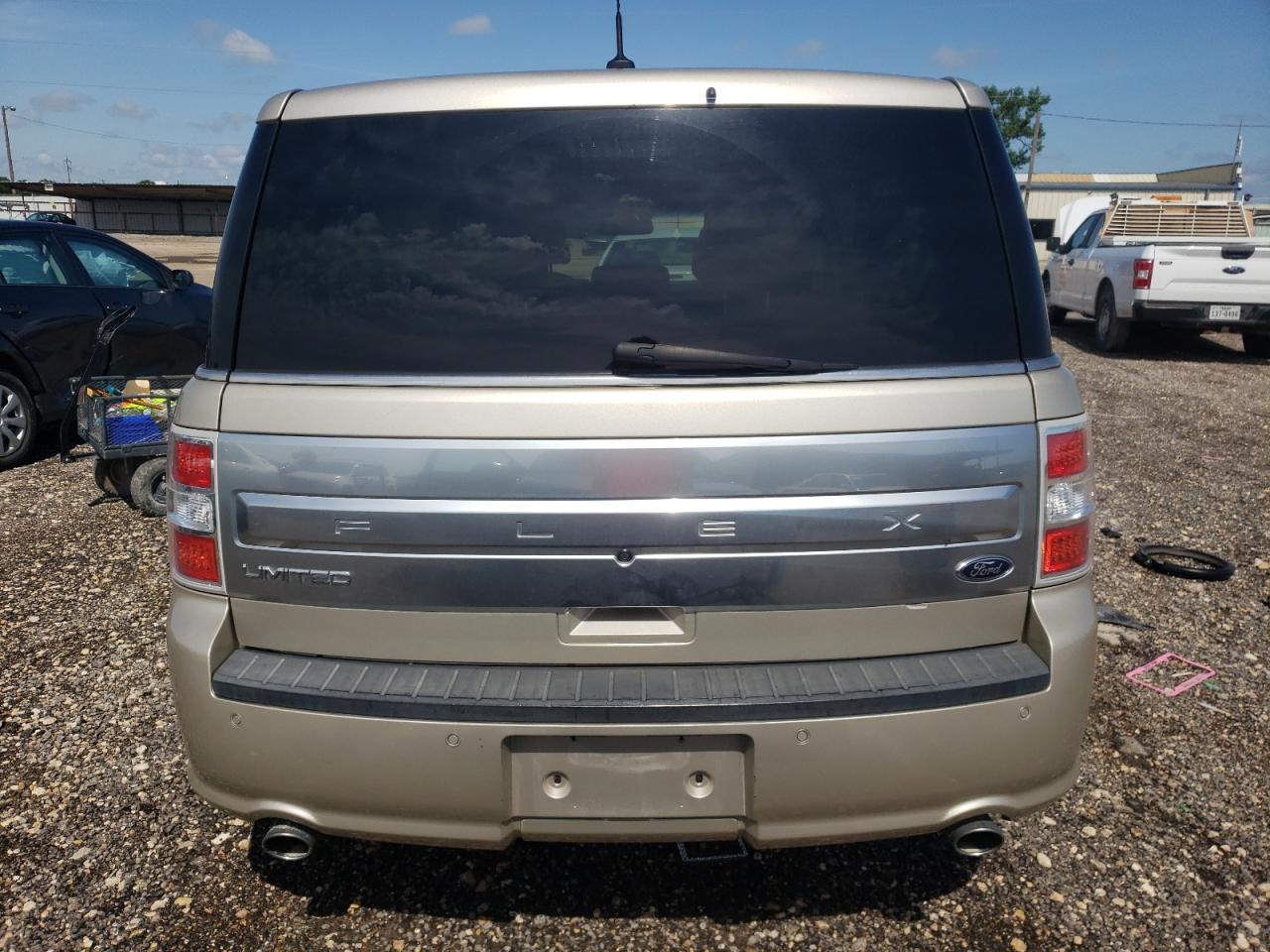 Photo 5 VIN: 2FMGK5D82JBA15181 - FORD FLEX 