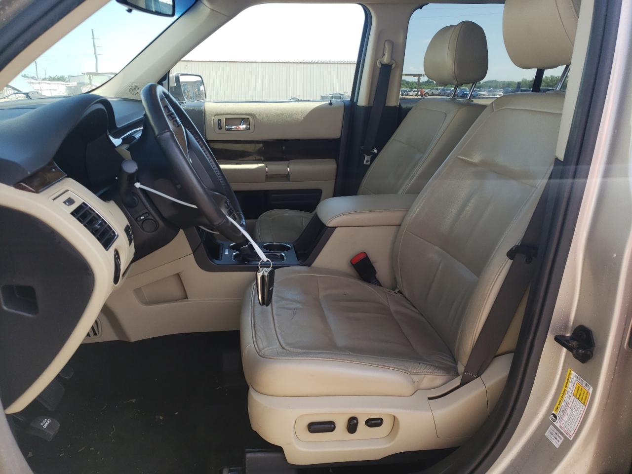 Photo 6 VIN: 2FMGK5D82JBA15181 - FORD FLEX 