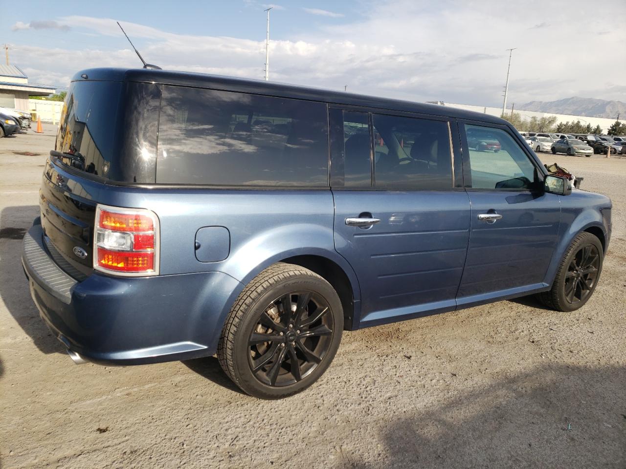 Photo 2 VIN: 2FMGK5D82JBA18193 - FORD FLEX 