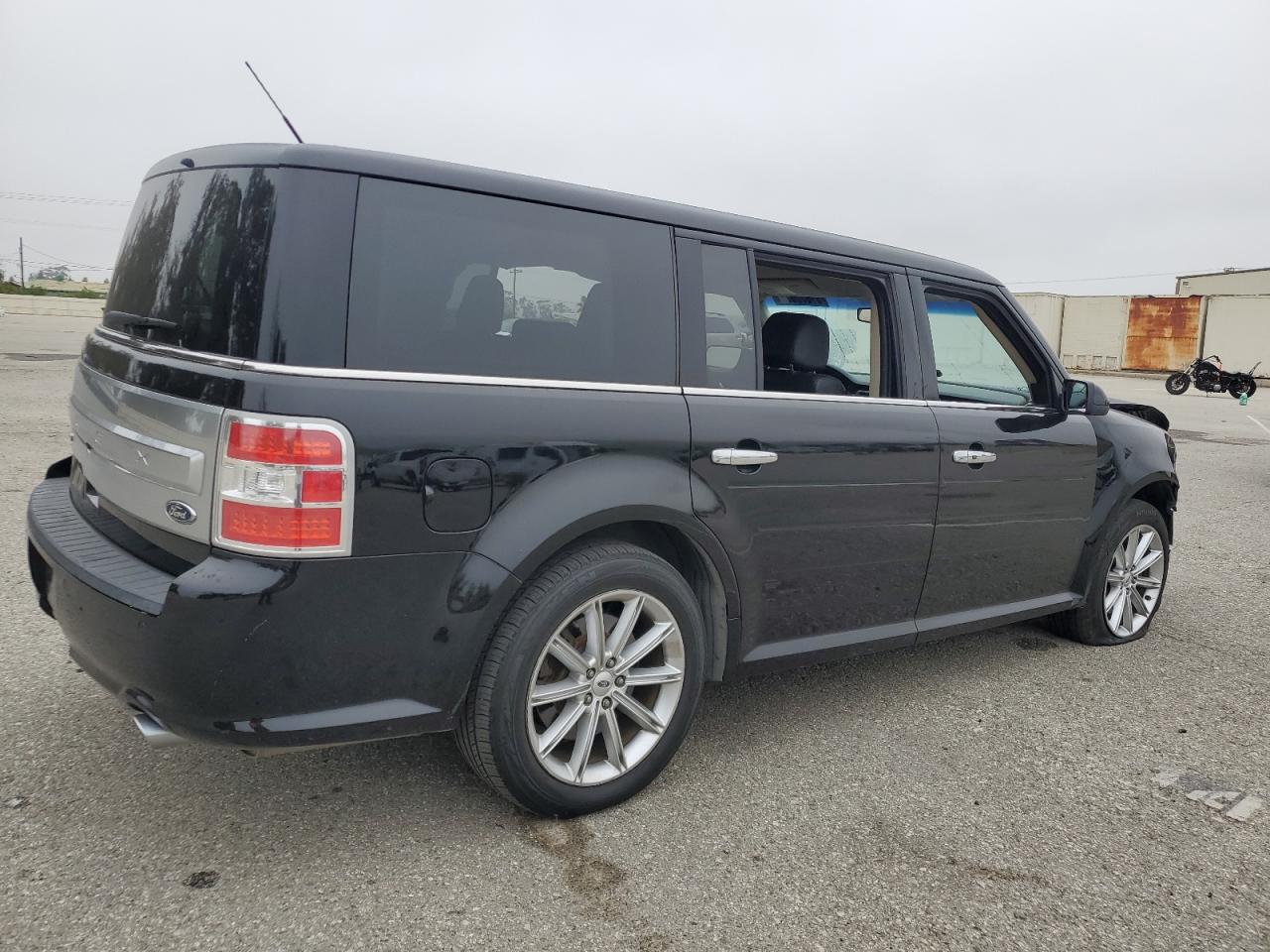 Photo 2 VIN: 2FMGK5D83JBA02648 - FORD FLEX 