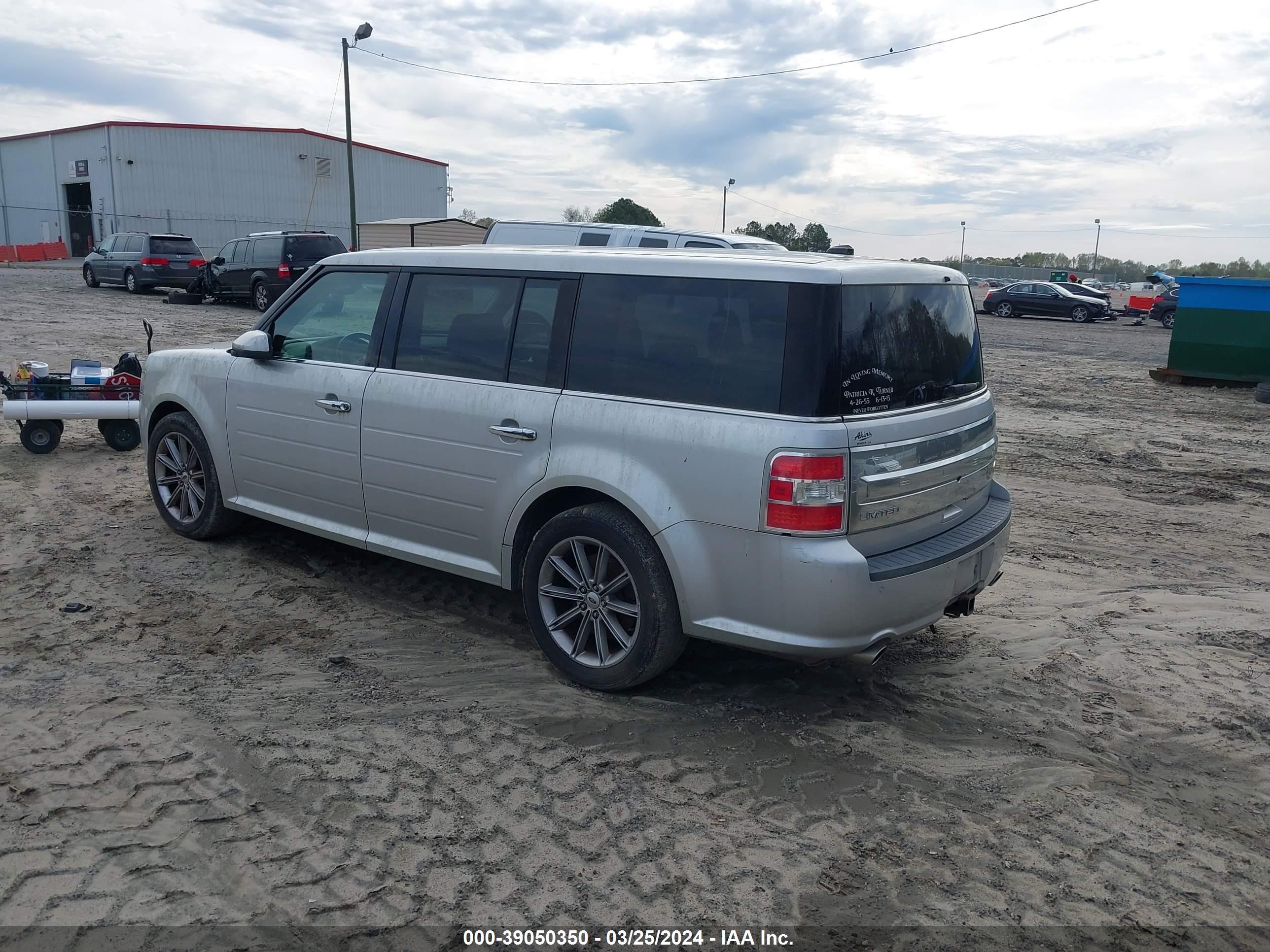 Photo 2 VIN: 2FMGK5D84EBD11339 - FORD FLEX 