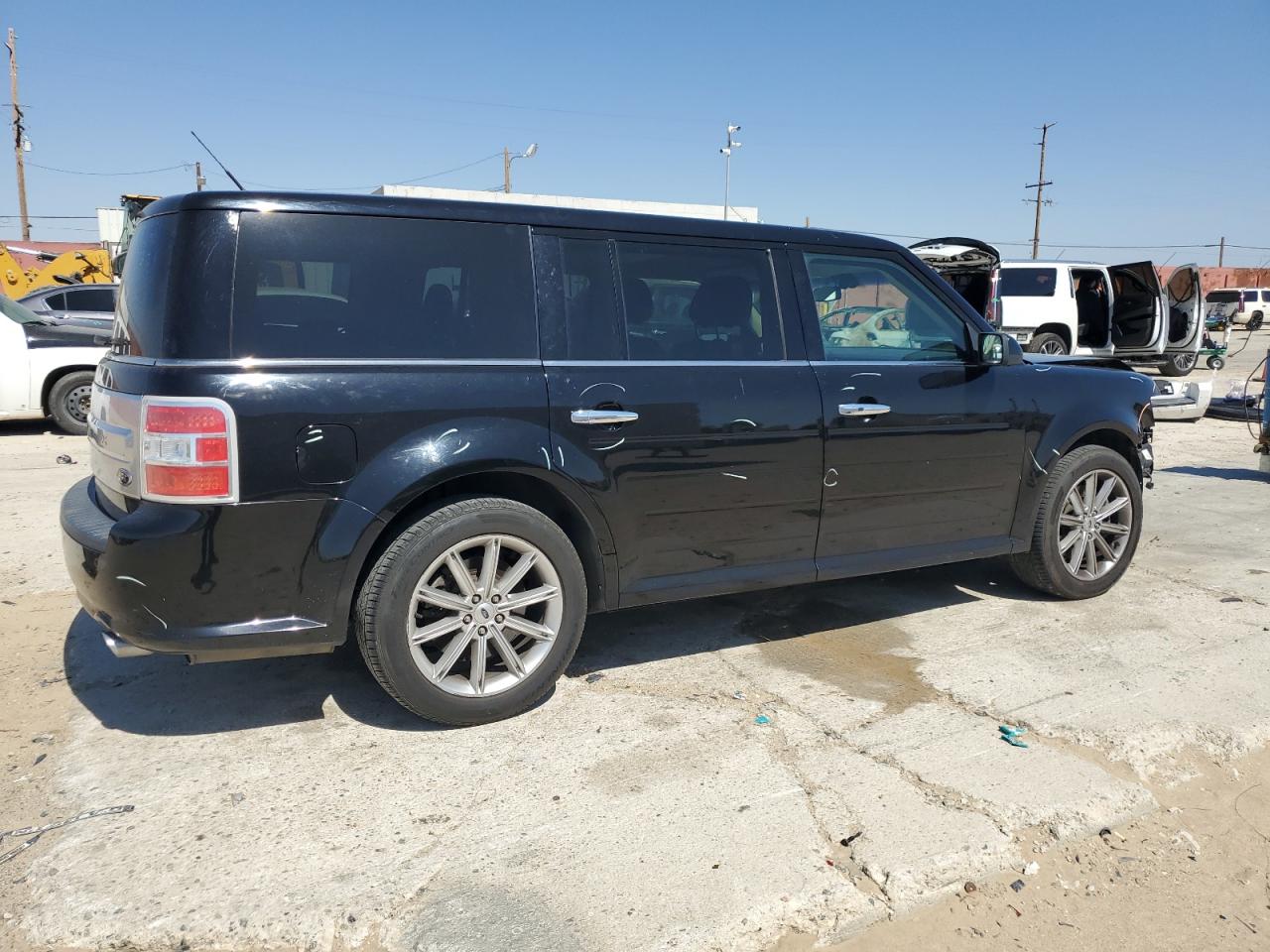 Photo 2 VIN: 2FMGK5D89JBA05845 - FORD FLEX 