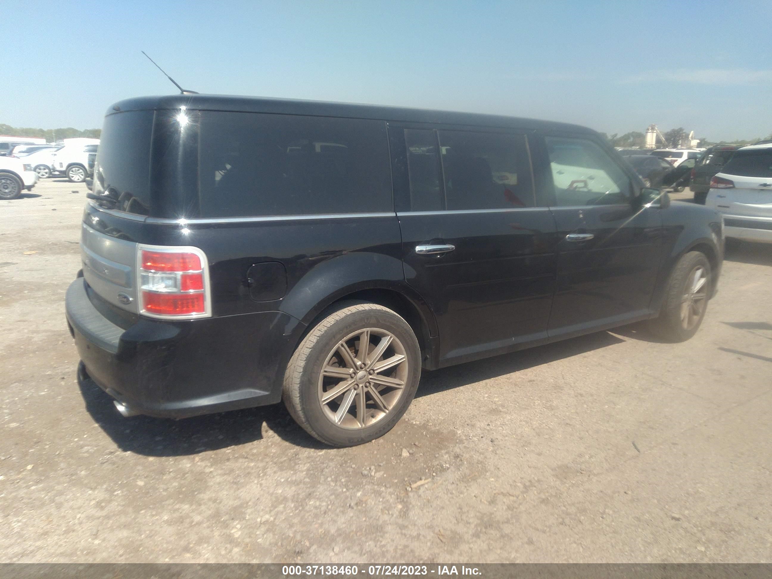 Photo 3 VIN: 2FMGK5D8XKBA13339 - FORD FLEX 