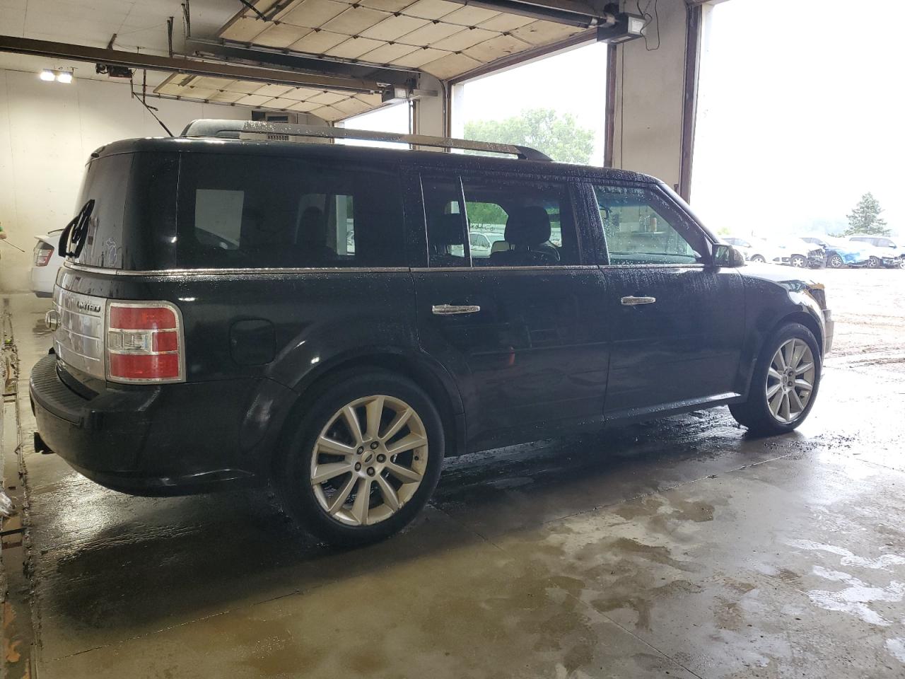 Photo 2 VIN: 2FMGK5DC5CBD13828 - FORD FLEX 