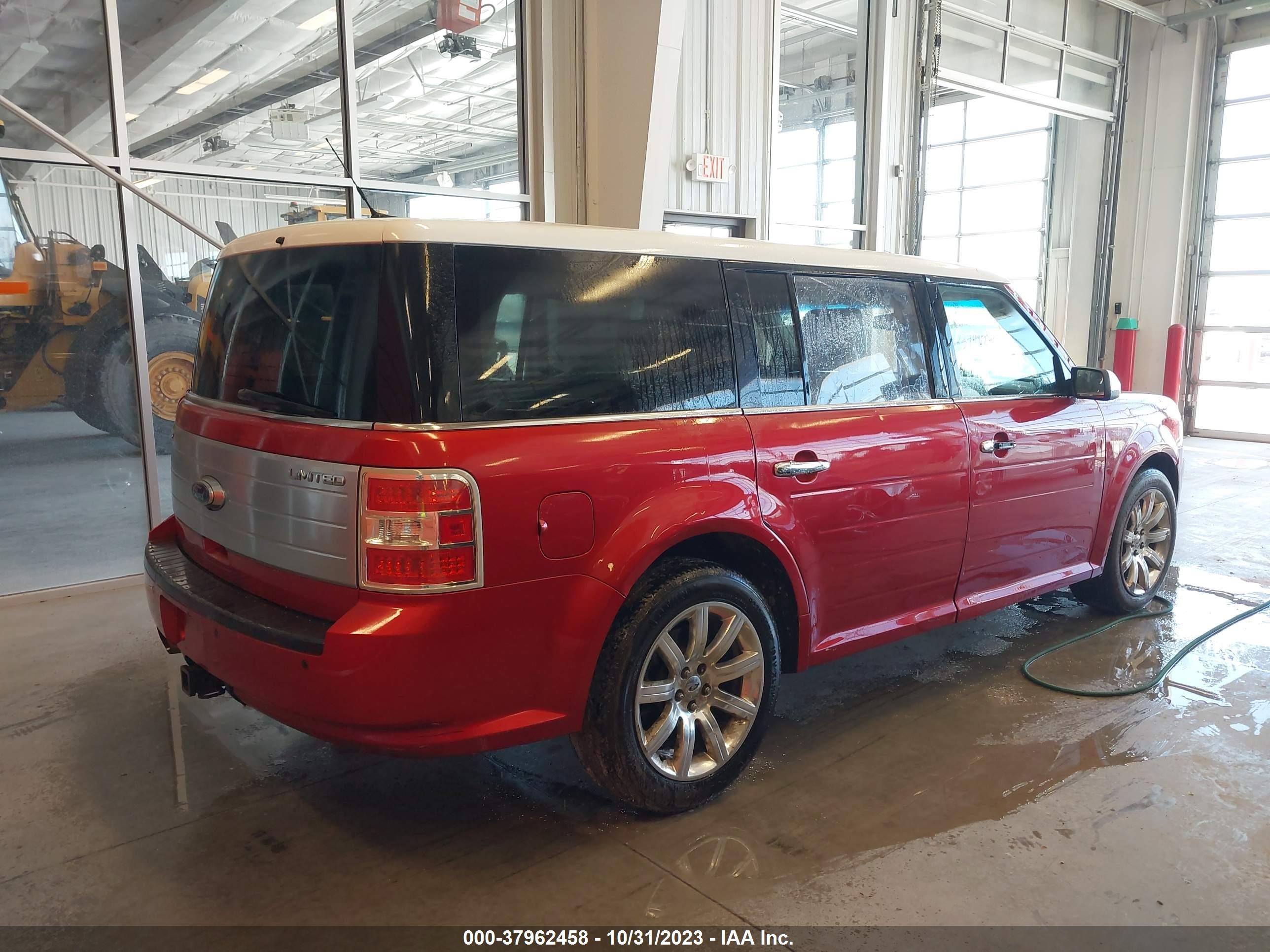 Photo 3 VIN: 2FMGK5DC7ABA34376 - FORD FLEX 