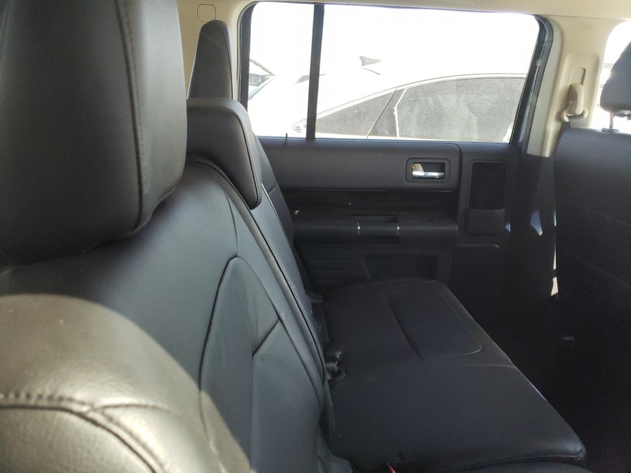 Photo 10 VIN: 2FMHK6C83KBA24632 - FORD FLEX 