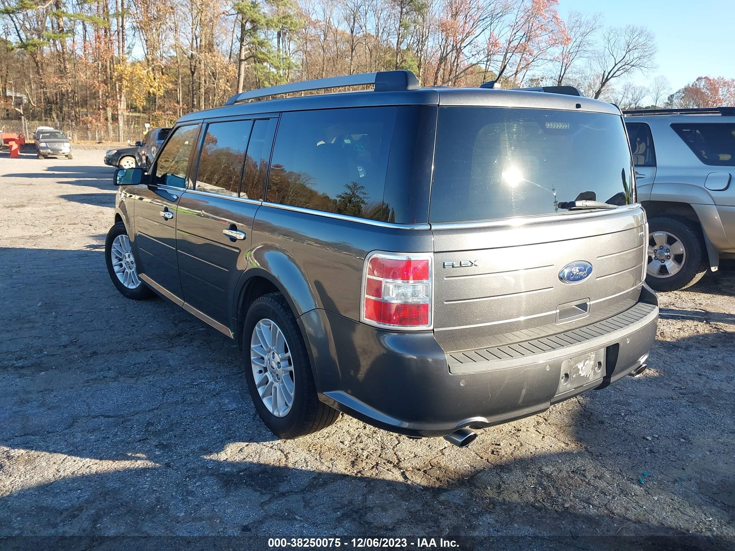 Photo 2 VIN: 2FMHK6C84FBA08123 - FORD FLEX 