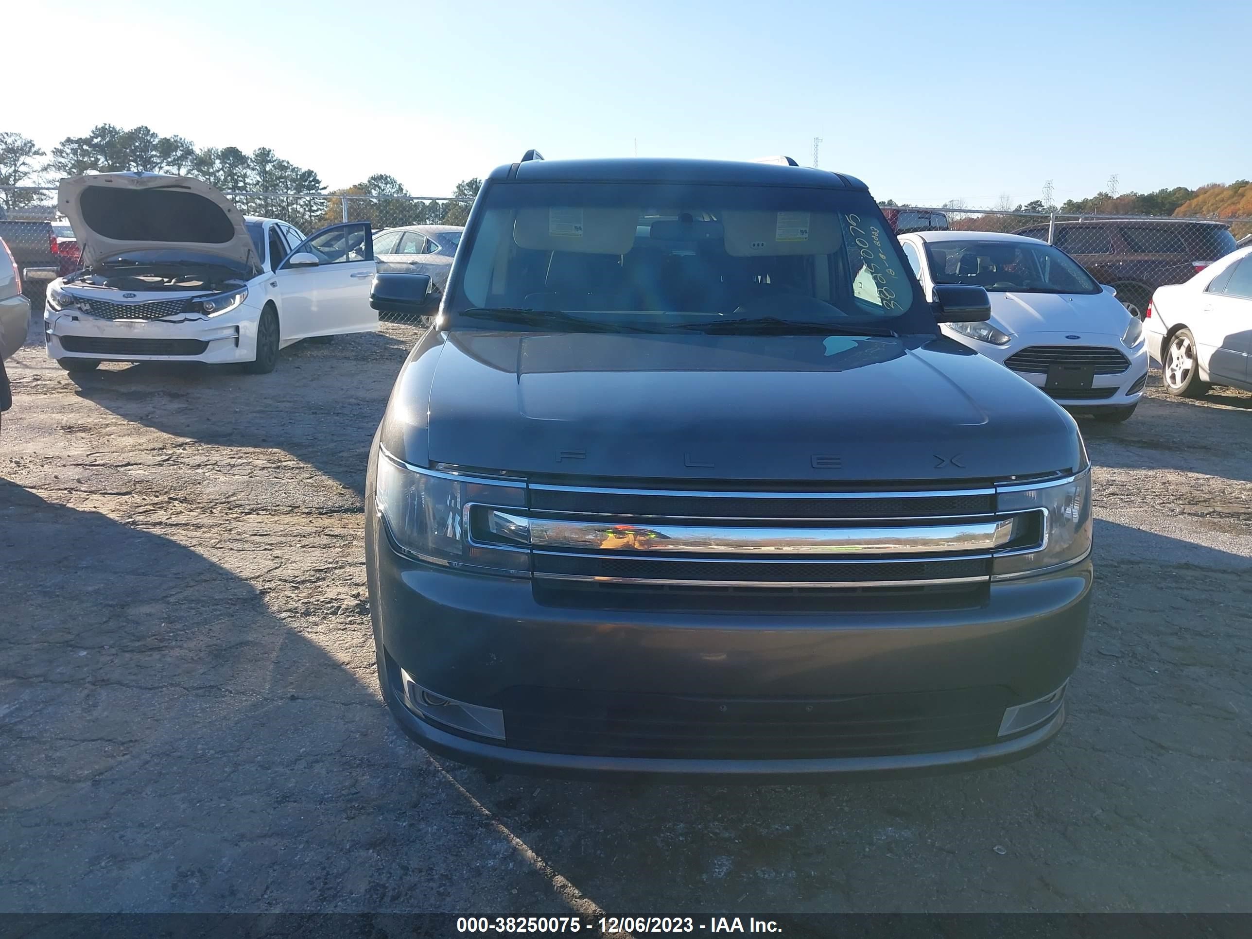 Photo 5 VIN: 2FMHK6C84FBA08123 - FORD FLEX 