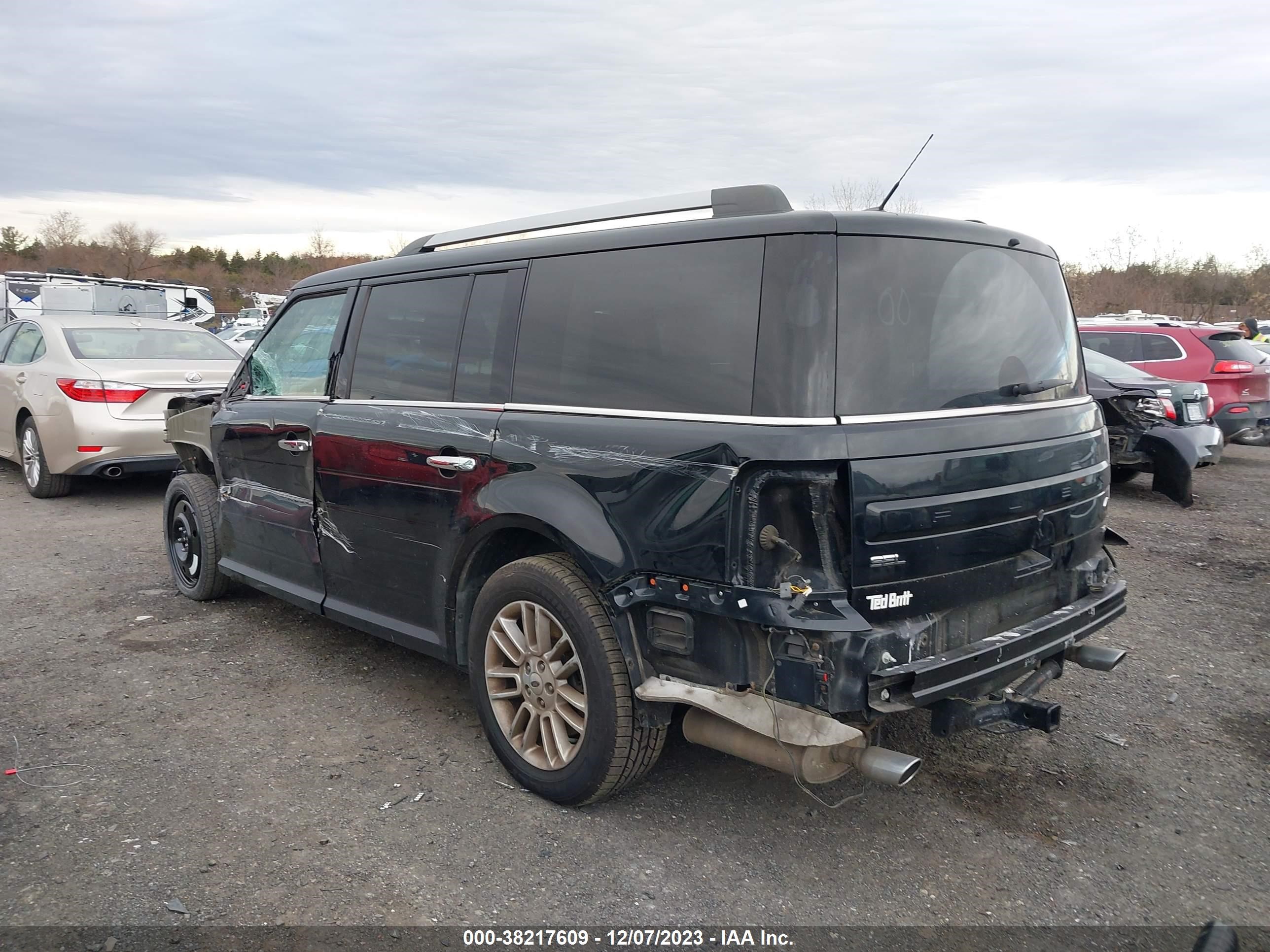 Photo 2 VIN: 2FMHK6C87JBA20565 - FORD FLEX 