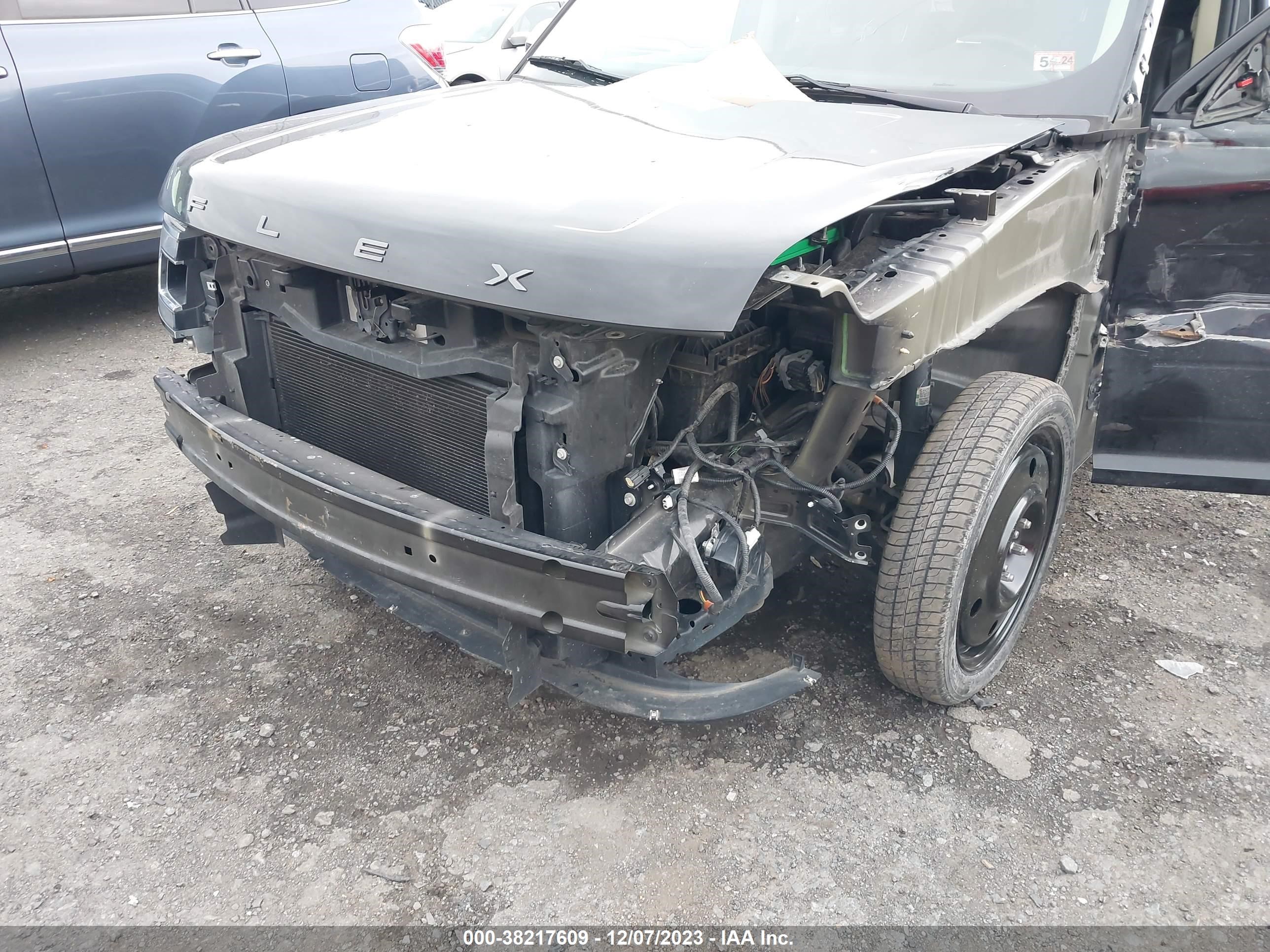 Photo 5 VIN: 2FMHK6C87JBA20565 - FORD FLEX 