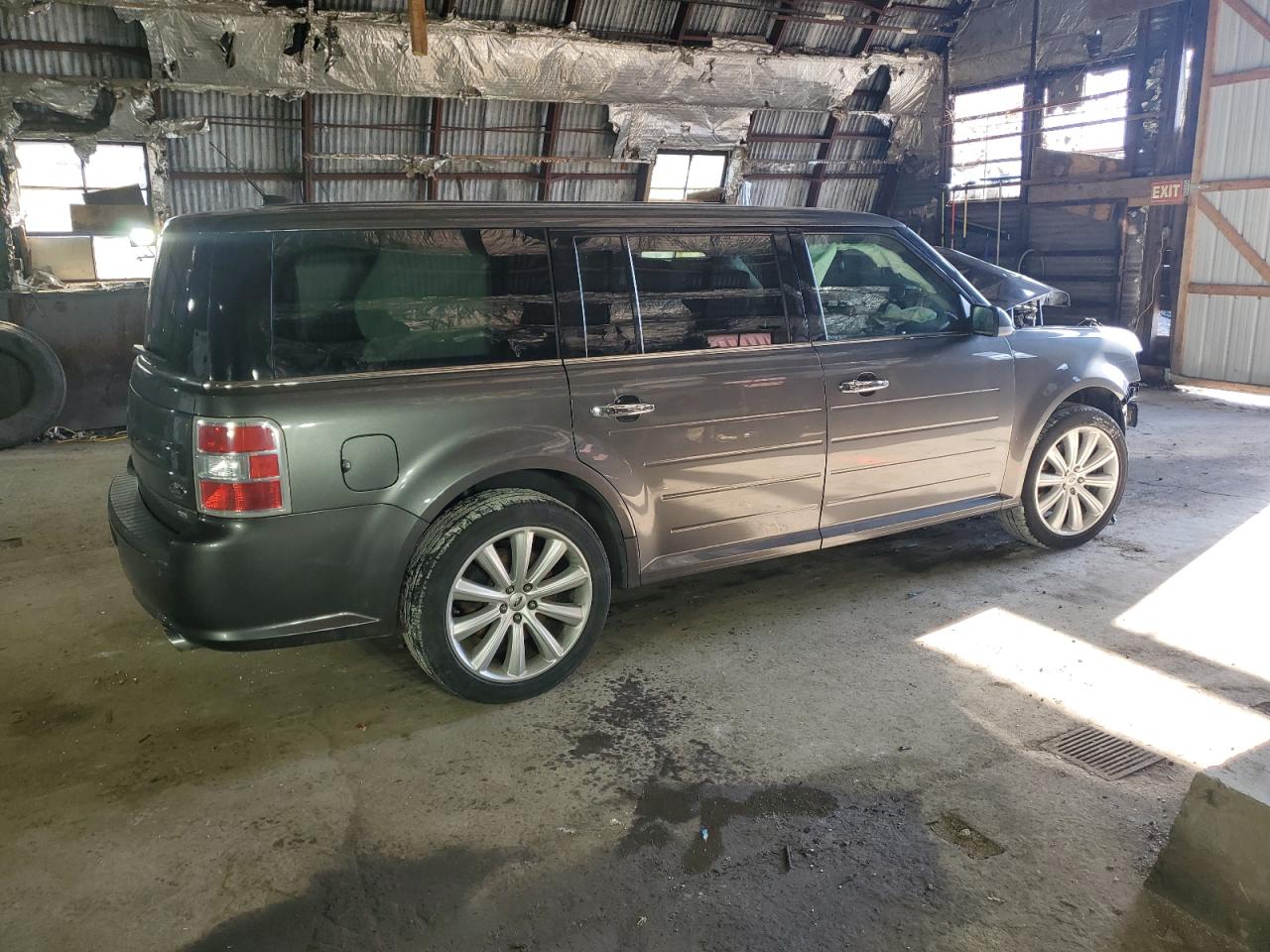 Photo 2 VIN: 2FMHK6C88HBA11027 - FORD FLEX 