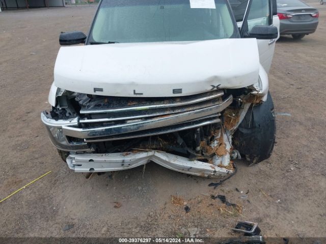 Photo 5 VIN: 2FMHK6C8XJBA10435 - FORD FLEX 