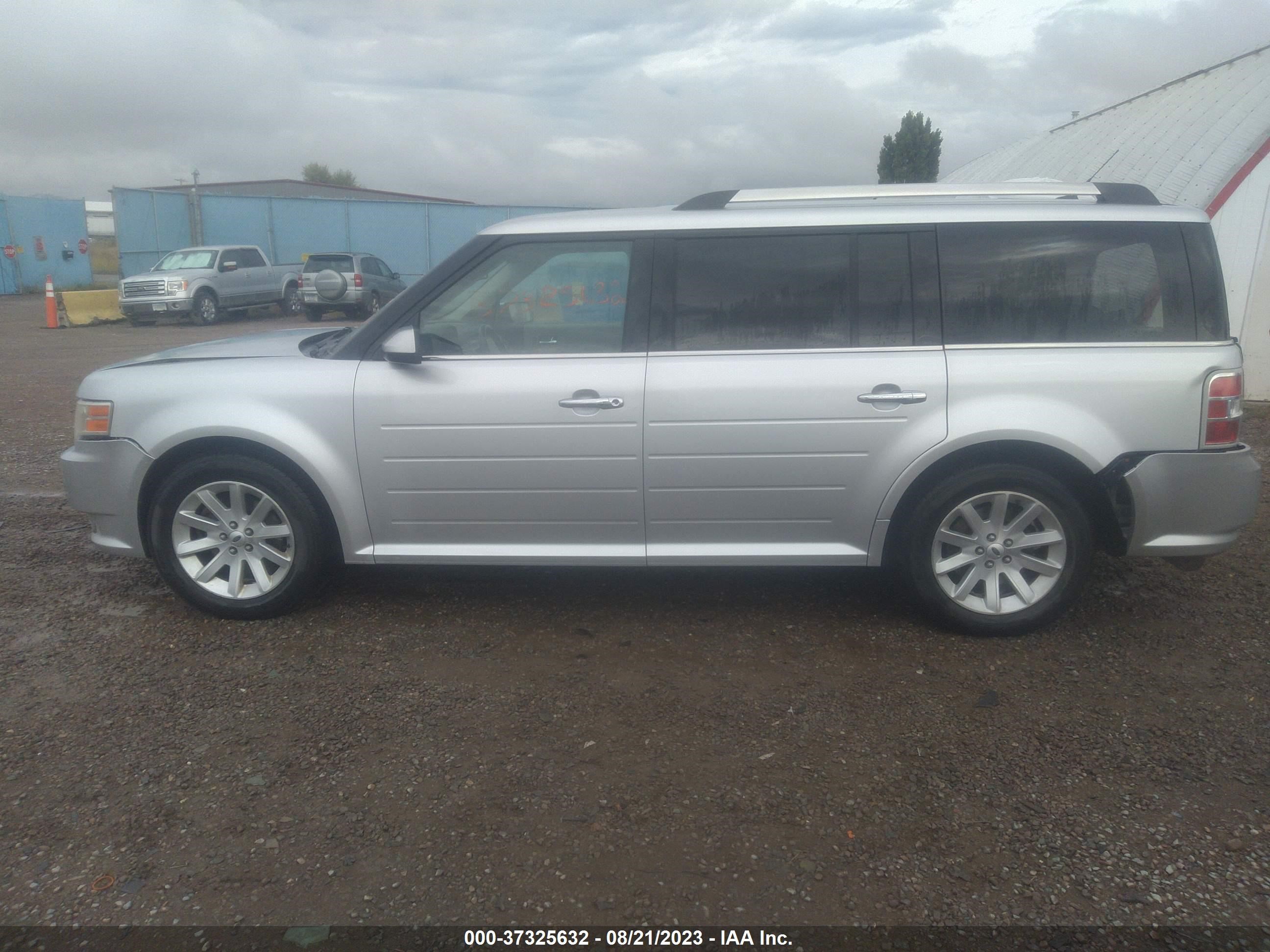 Photo 13 VIN: 2FMHK6CCXBBD27640 - FORD FLEX 