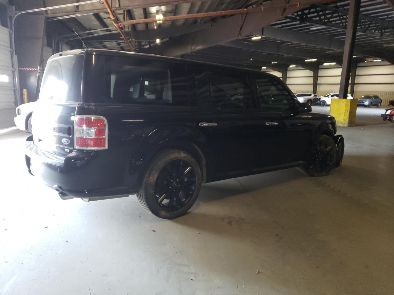 Photo 2 VIN: 2FMHK6D84GBA04962 - FORD FLEX 