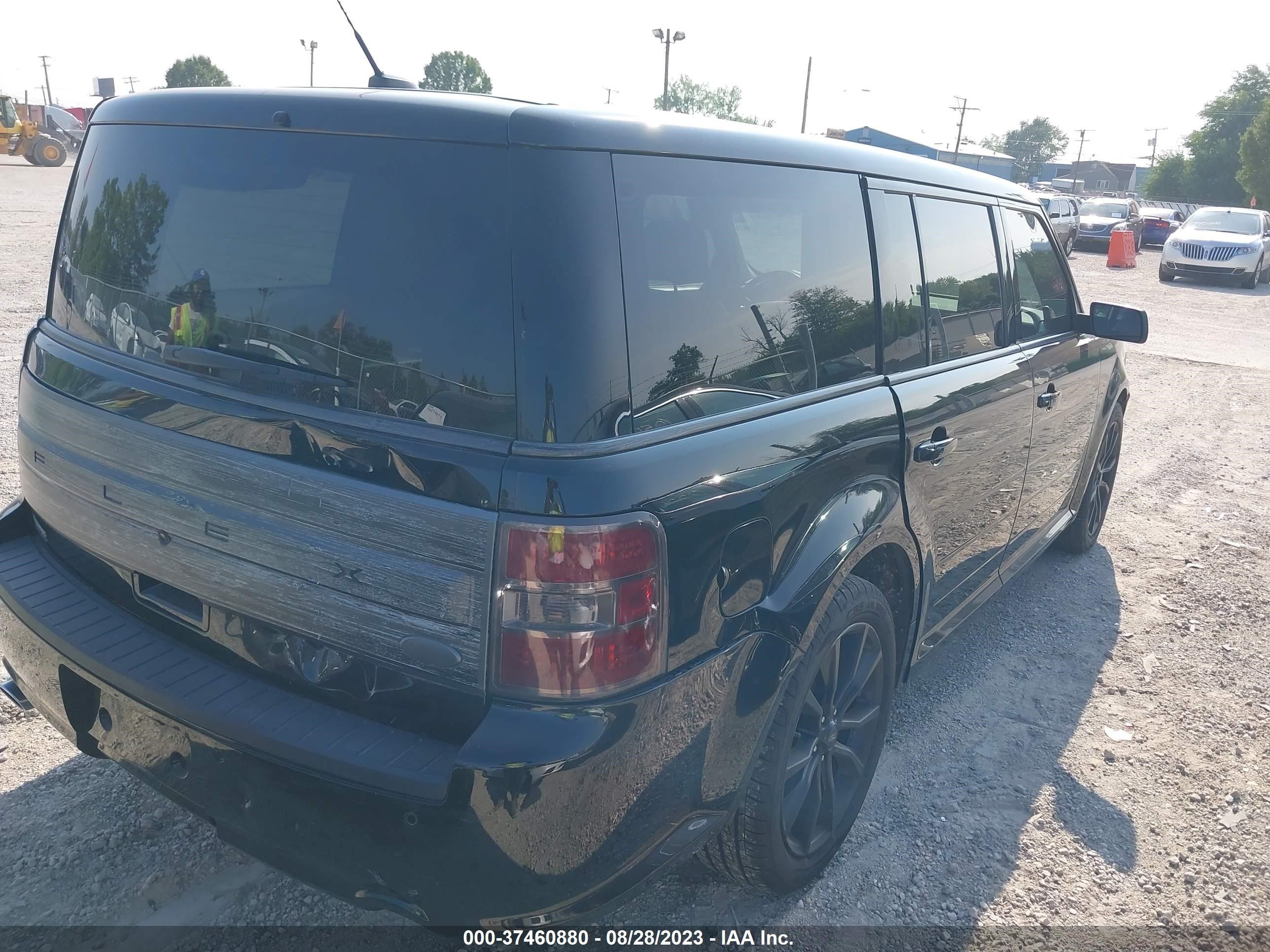 Photo 3 VIN: 2FMHK6D84JBA00272 - FORD FLEX 