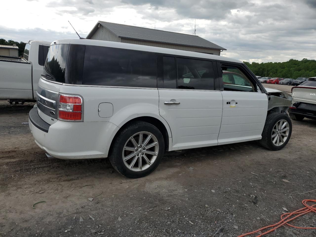 Photo 2 VIN: 2FMHK6D87KBA06200 - FORD FLEX 