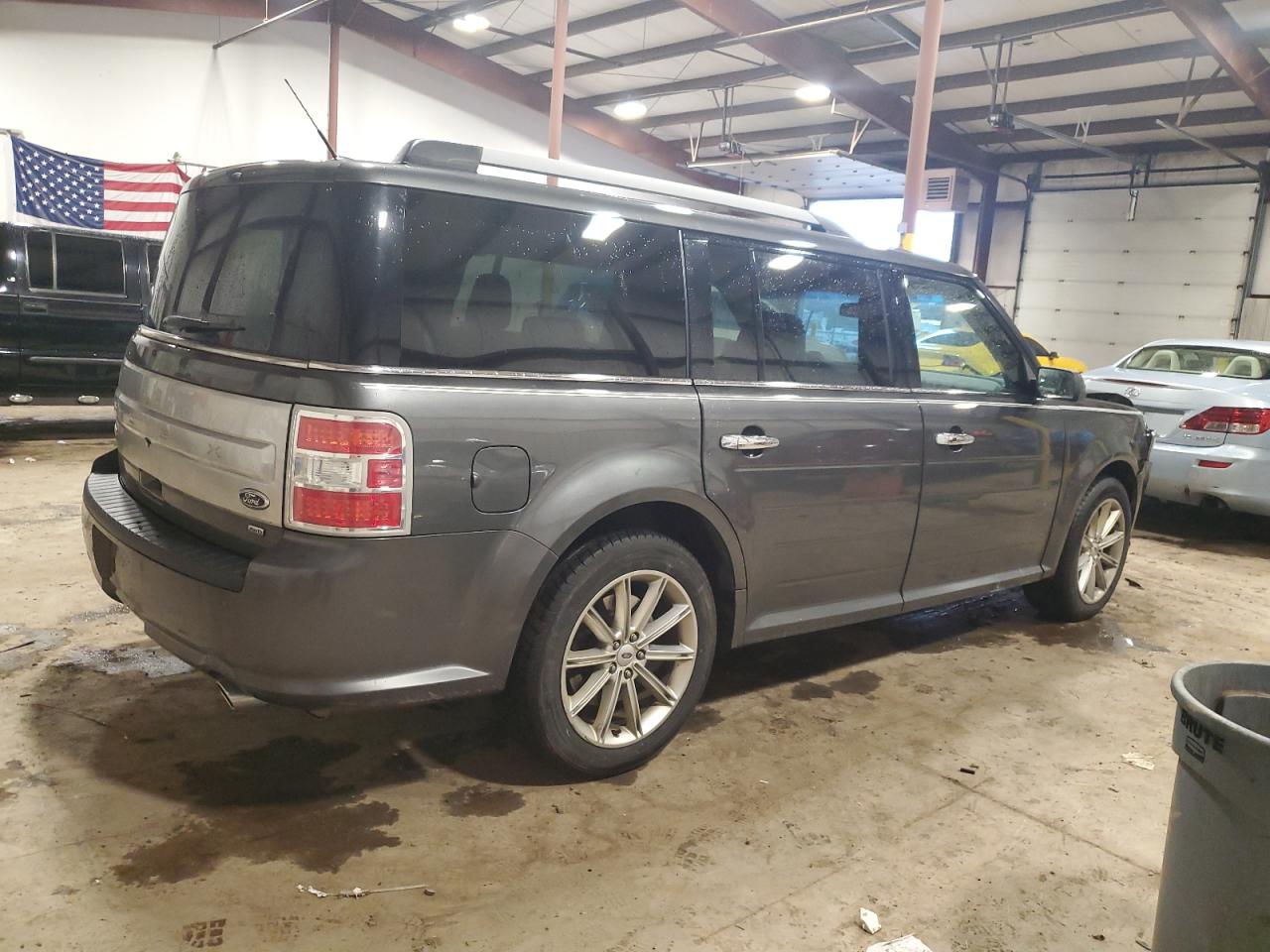 Photo 2 VIN: 2FMHK6D8XGBA03928 - FORD FLEX 