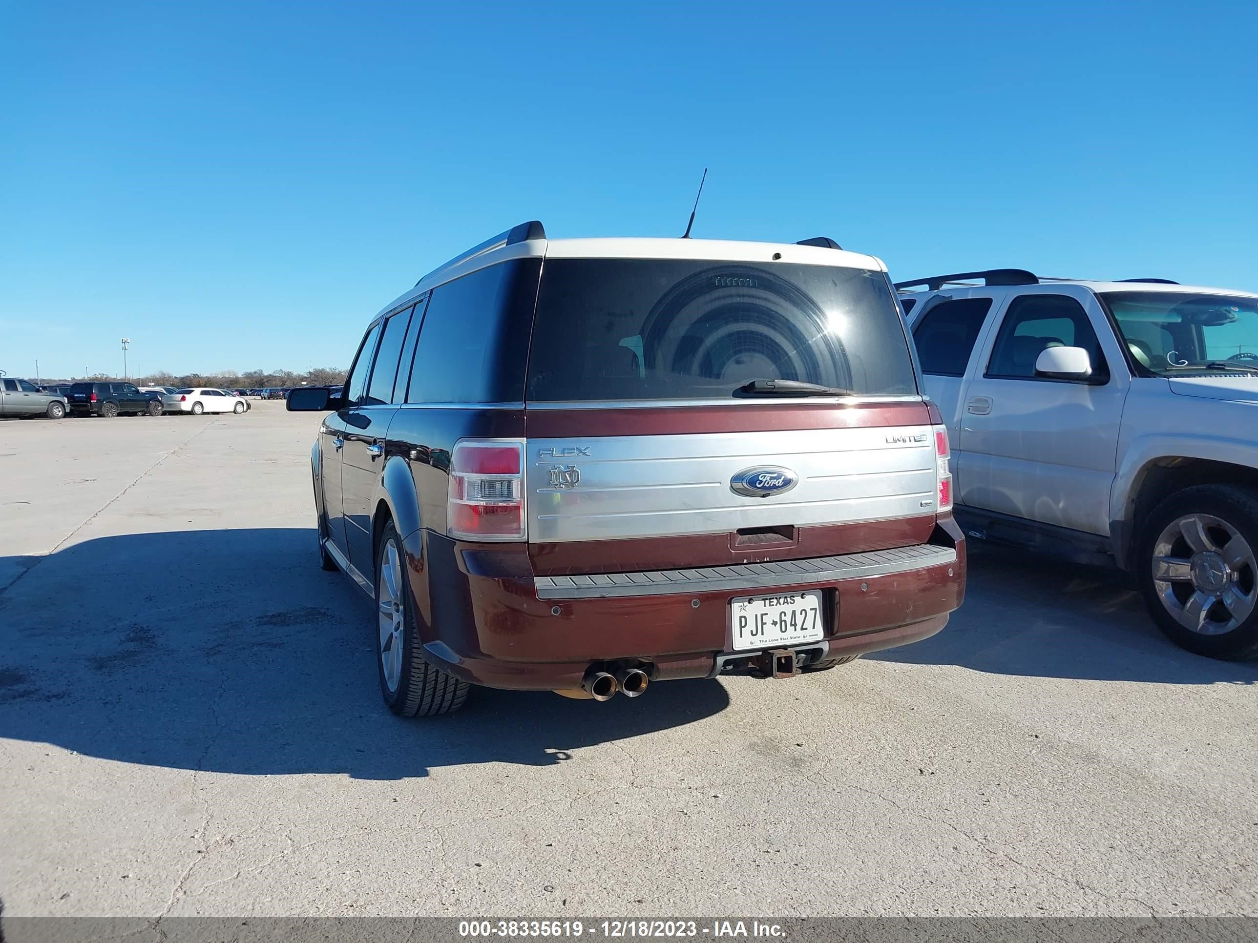 Photo 2 VIN: 2FMHK6DCXCBD11308 - FORD FLEX 