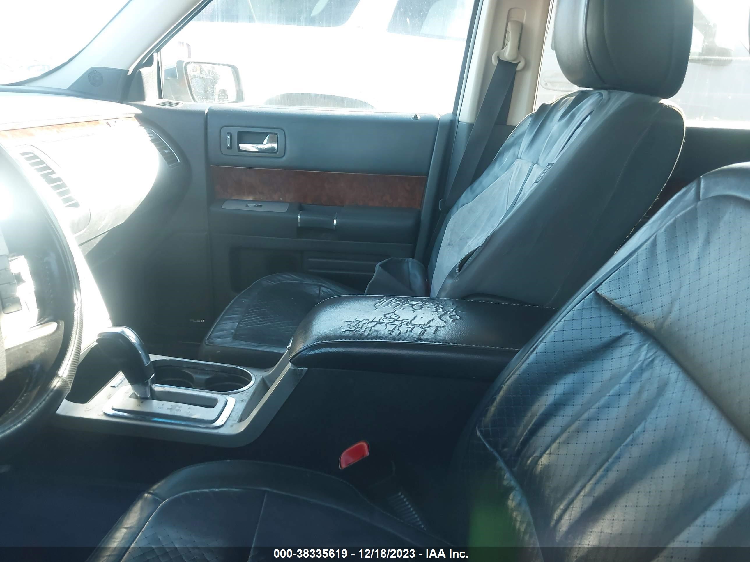 Photo 8 VIN: 2FMHK6DCXCBD11308 - FORD FLEX 