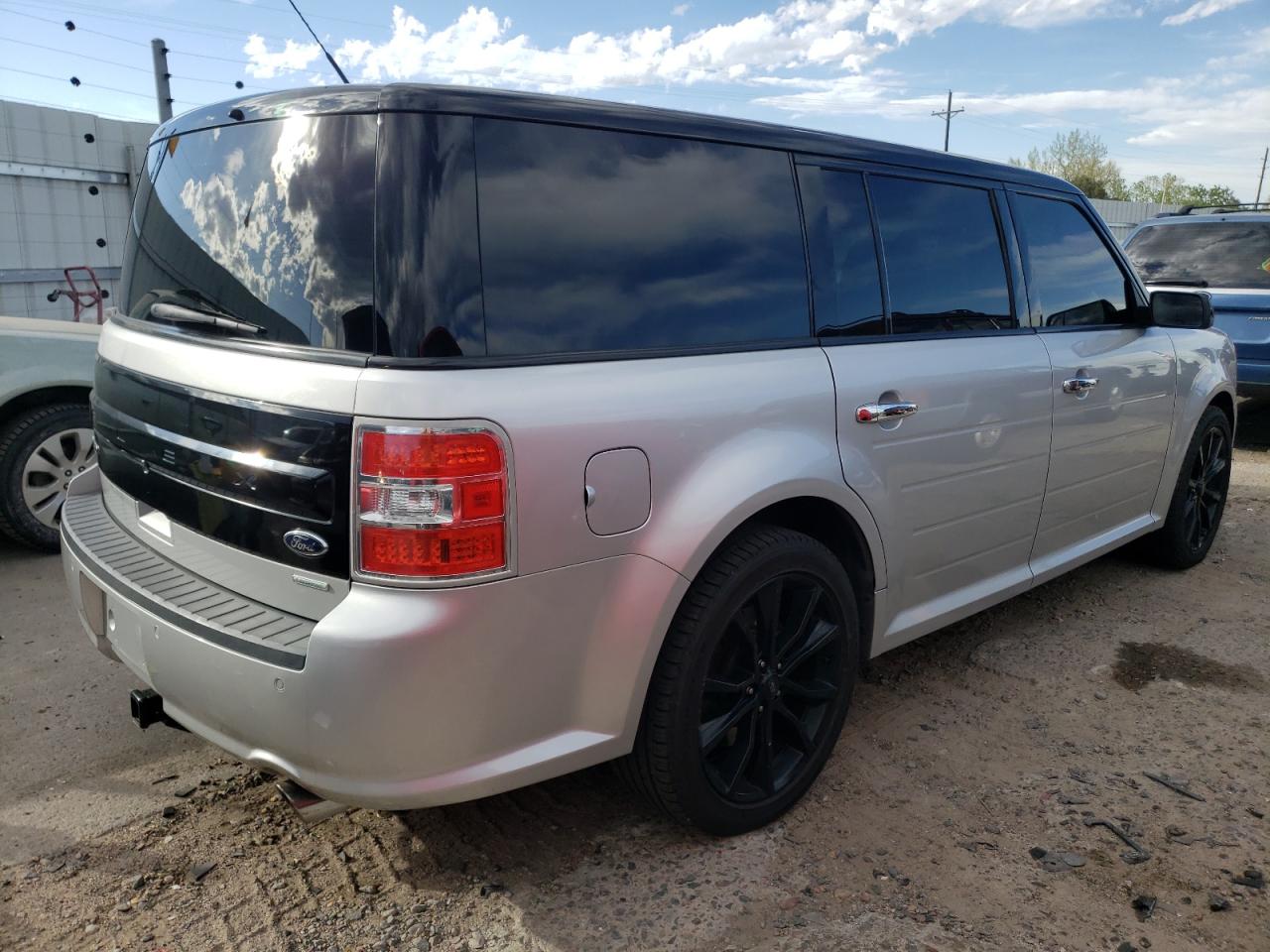 Photo 2 VIN: 2FMHK6DT0HBA12367 - FORD FLEX 