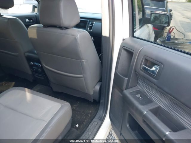 Photo 7 VIN: 2FMHK6DT0JBA03545 - FORD FLEX 