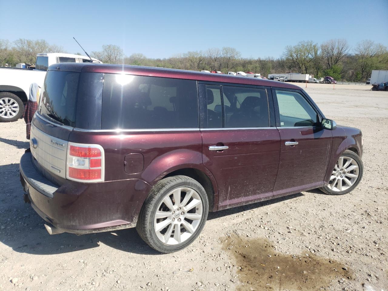 Photo 2 VIN: 2FMHK6DT2BBD14198 - FORD FLEX 