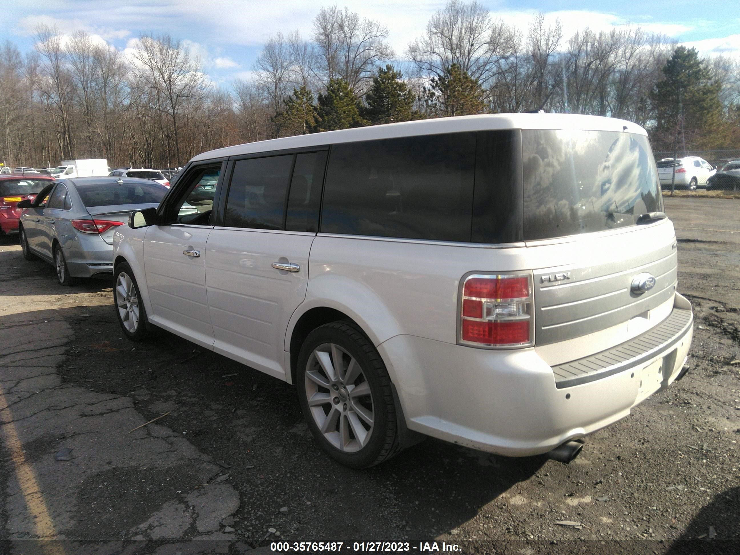 Photo 2 VIN: 2FMHK6DT3BBD36971 - FORD FLEX 