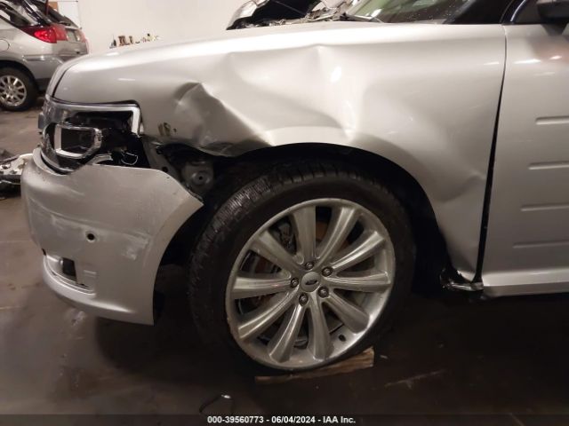 Photo 5 VIN: 2FMHK6DT8JBA08878 - FORD FLEX 