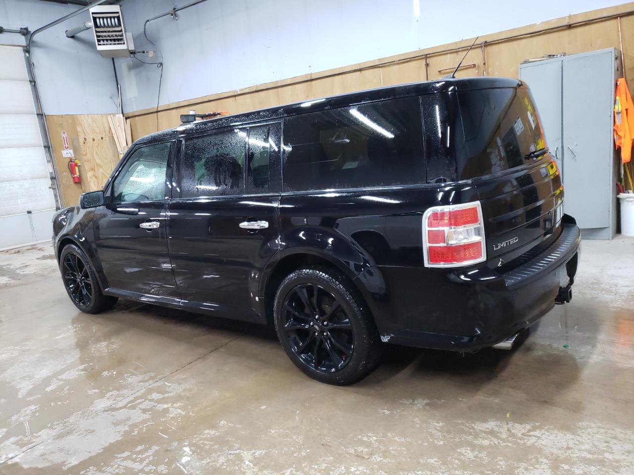 Photo 1 VIN: 2FMHK6DTXJBA17839 - FORD FLEX 