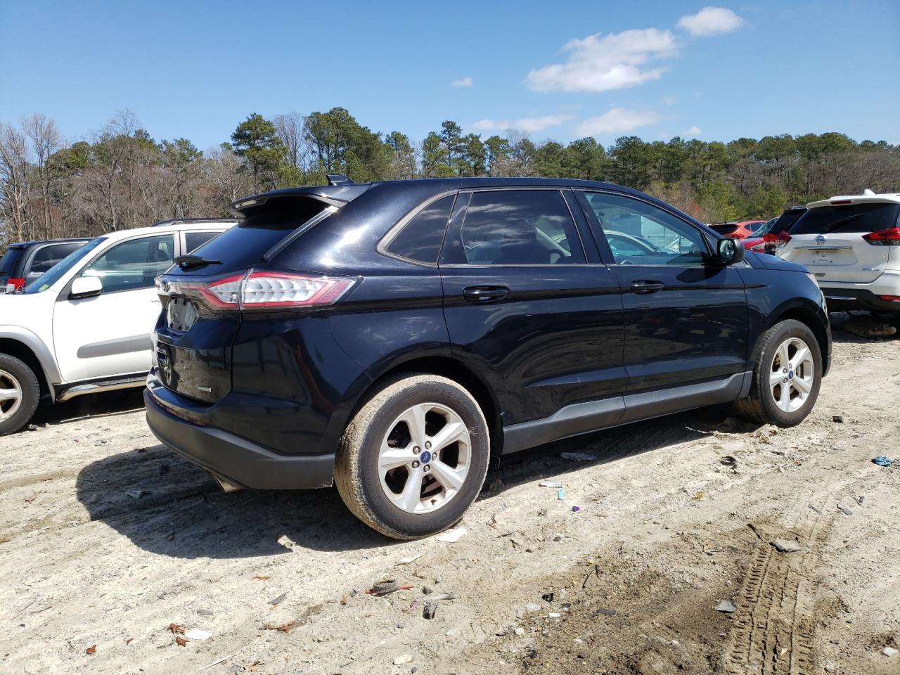 Photo 2 VIN: 2FMPK3G94JBC24494 - FORD EDGE 