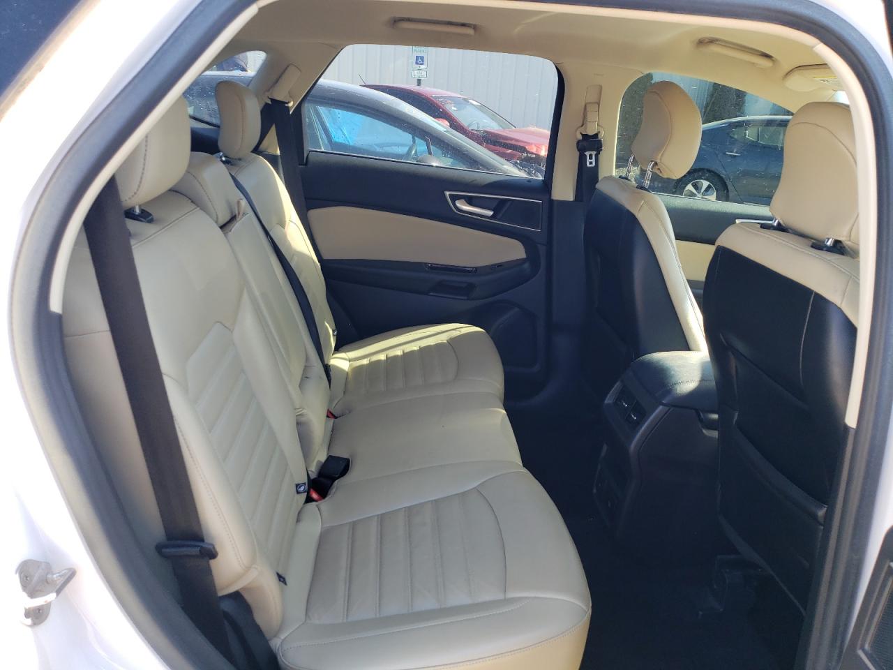 Photo 10 VIN: 2FMPK3J81HBC14189 - FORD EDGE 