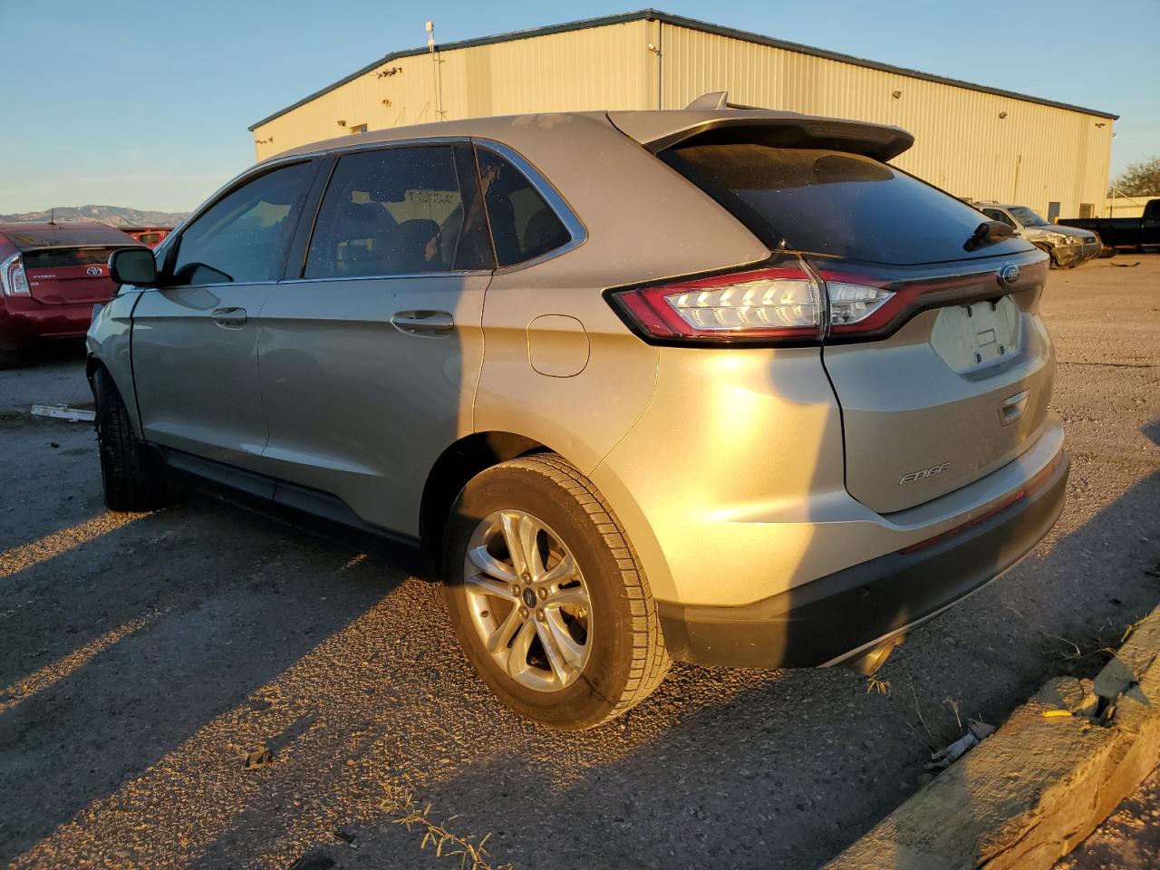 Photo 1 VIN: 2FMPK3J82HBC69976 - FORD EDGE 