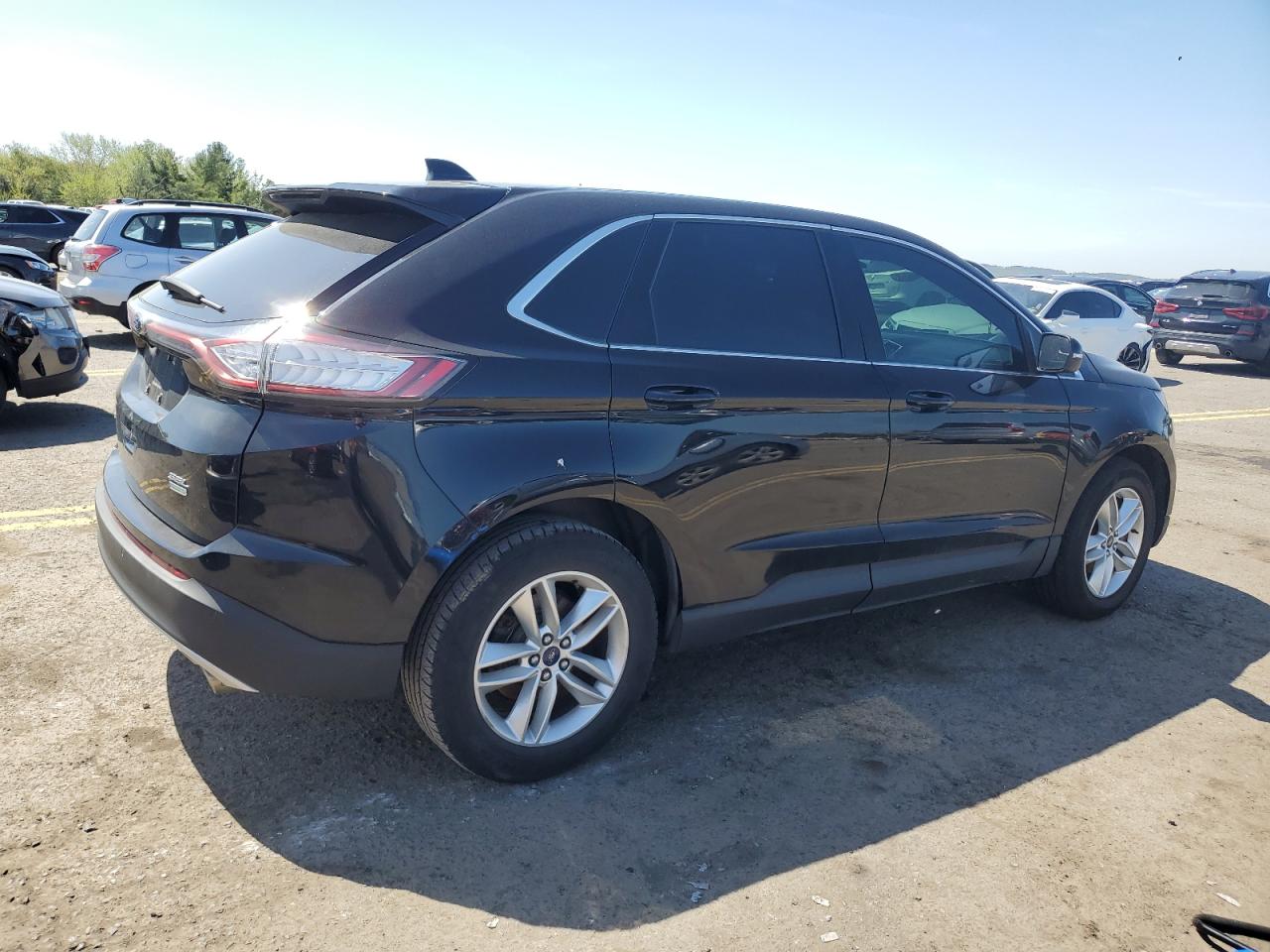 Photo 2 VIN: 2FMPK3J99HBB30565 - FORD EDGE 