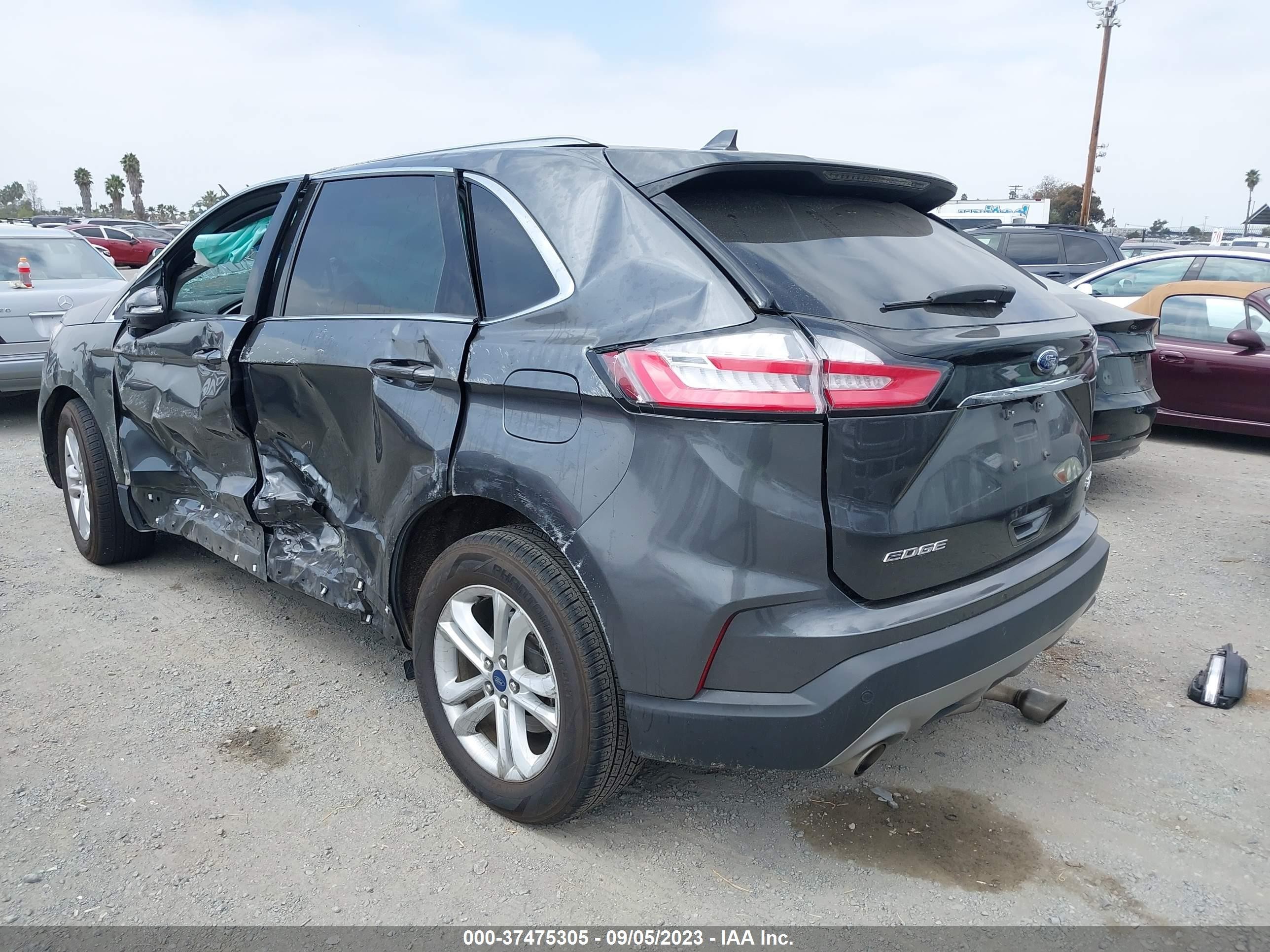 Photo 2 VIN: 2FMPK3J9XLBA73320 - FORD EDGE 