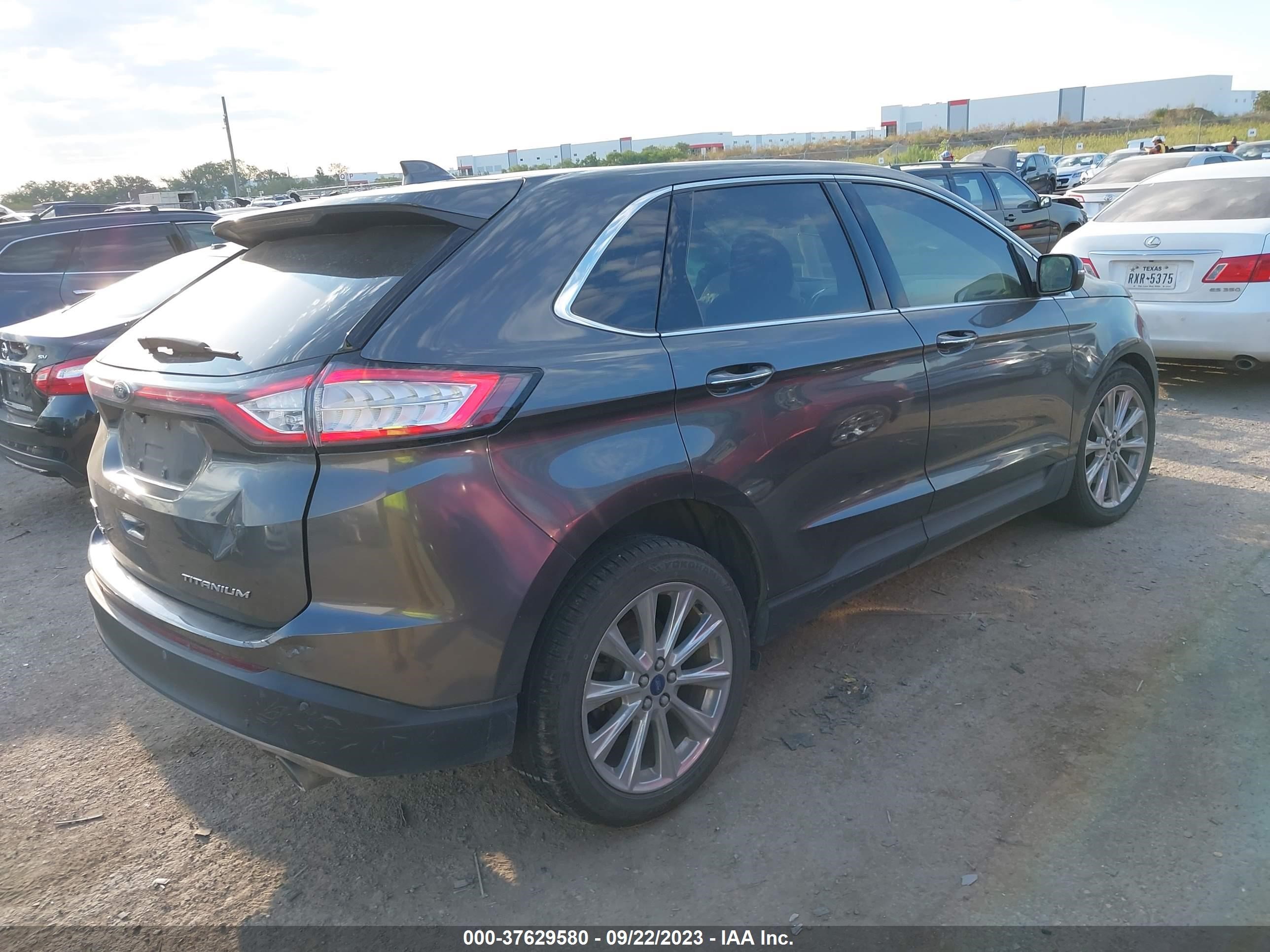 Photo 3 VIN: 2FMPK3K81HBC63729 - FORD EDGE 