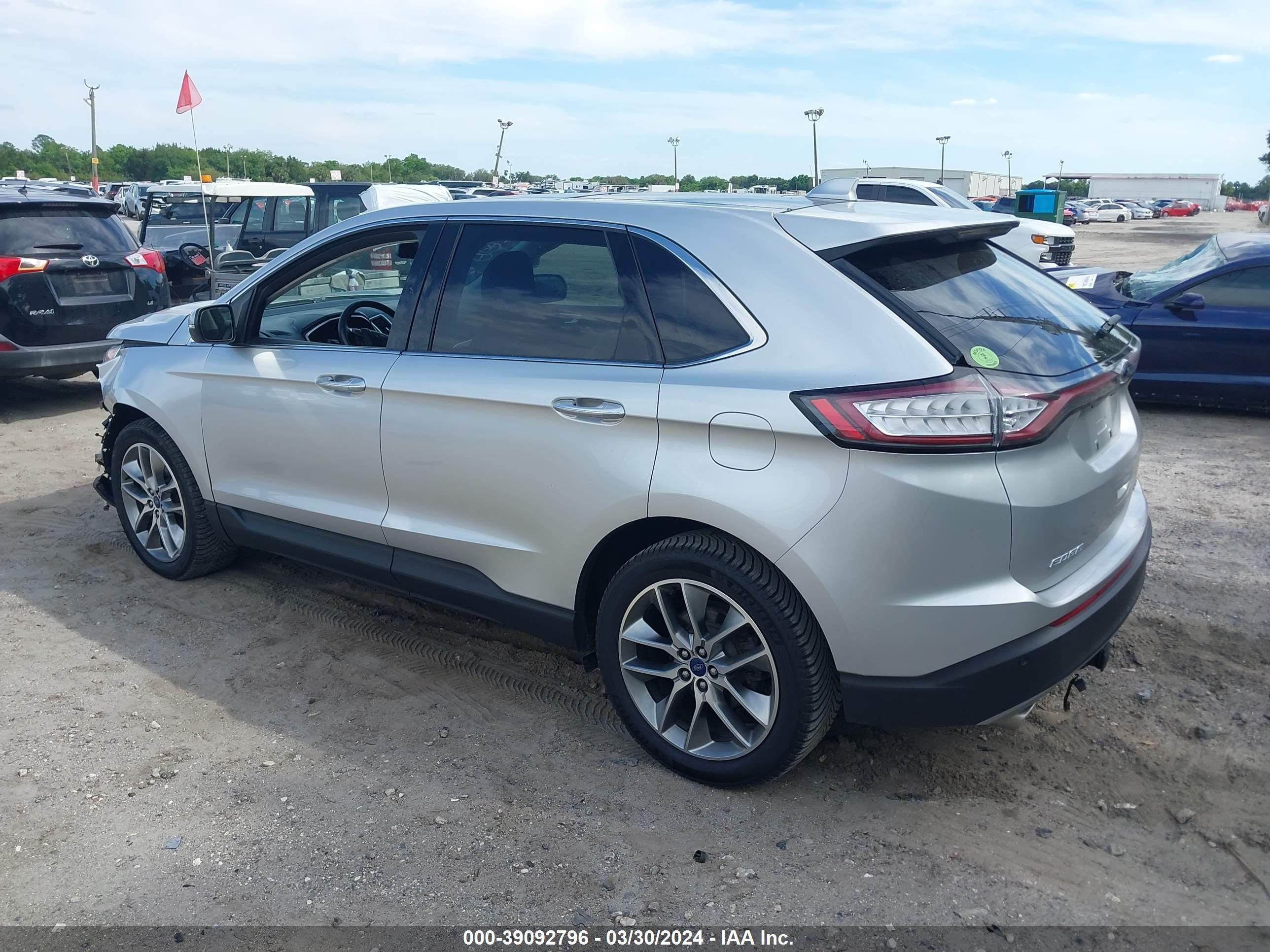 Photo 2 VIN: 2FMPK3K89HBC25083 - FORD EDGE 