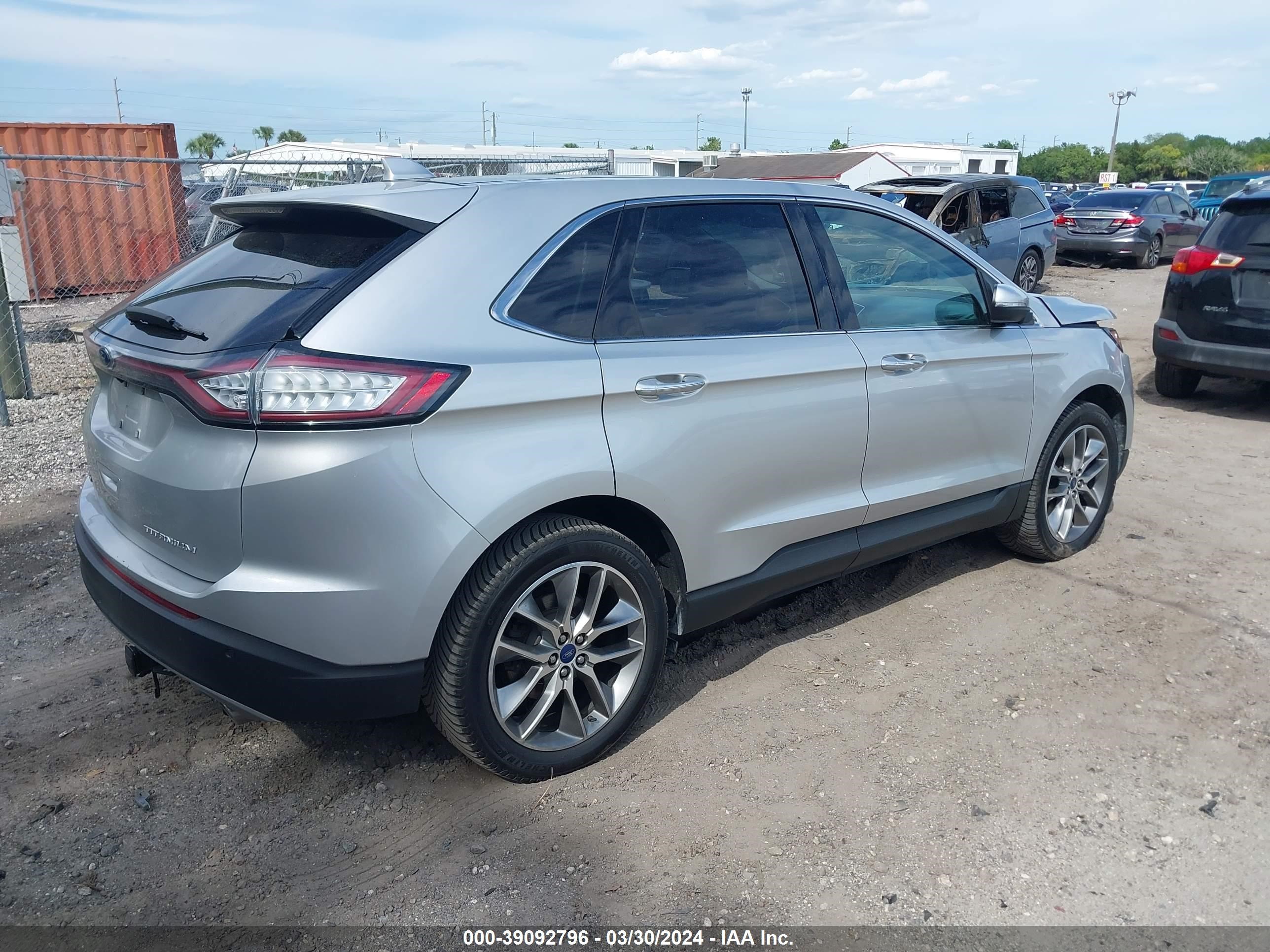 Photo 3 VIN: 2FMPK3K89HBC25083 - FORD EDGE 