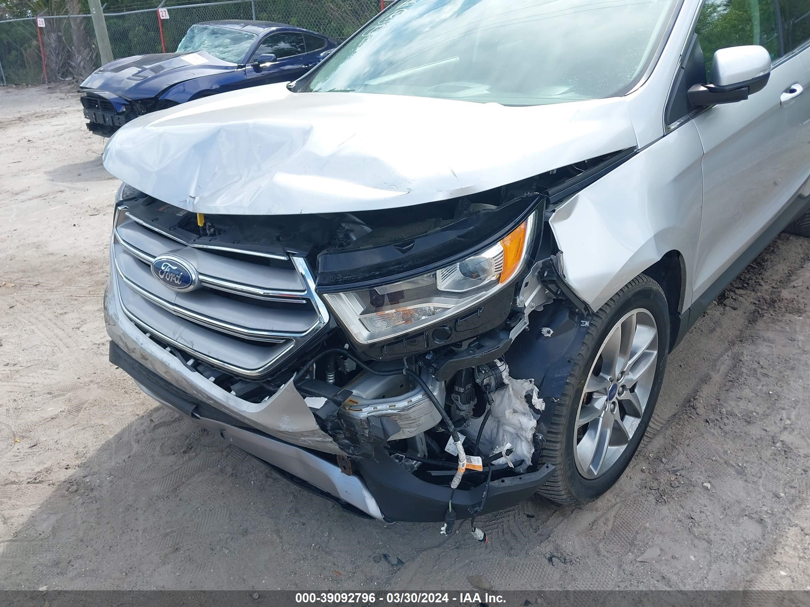 Photo 5 VIN: 2FMPK3K89HBC25083 - FORD EDGE 