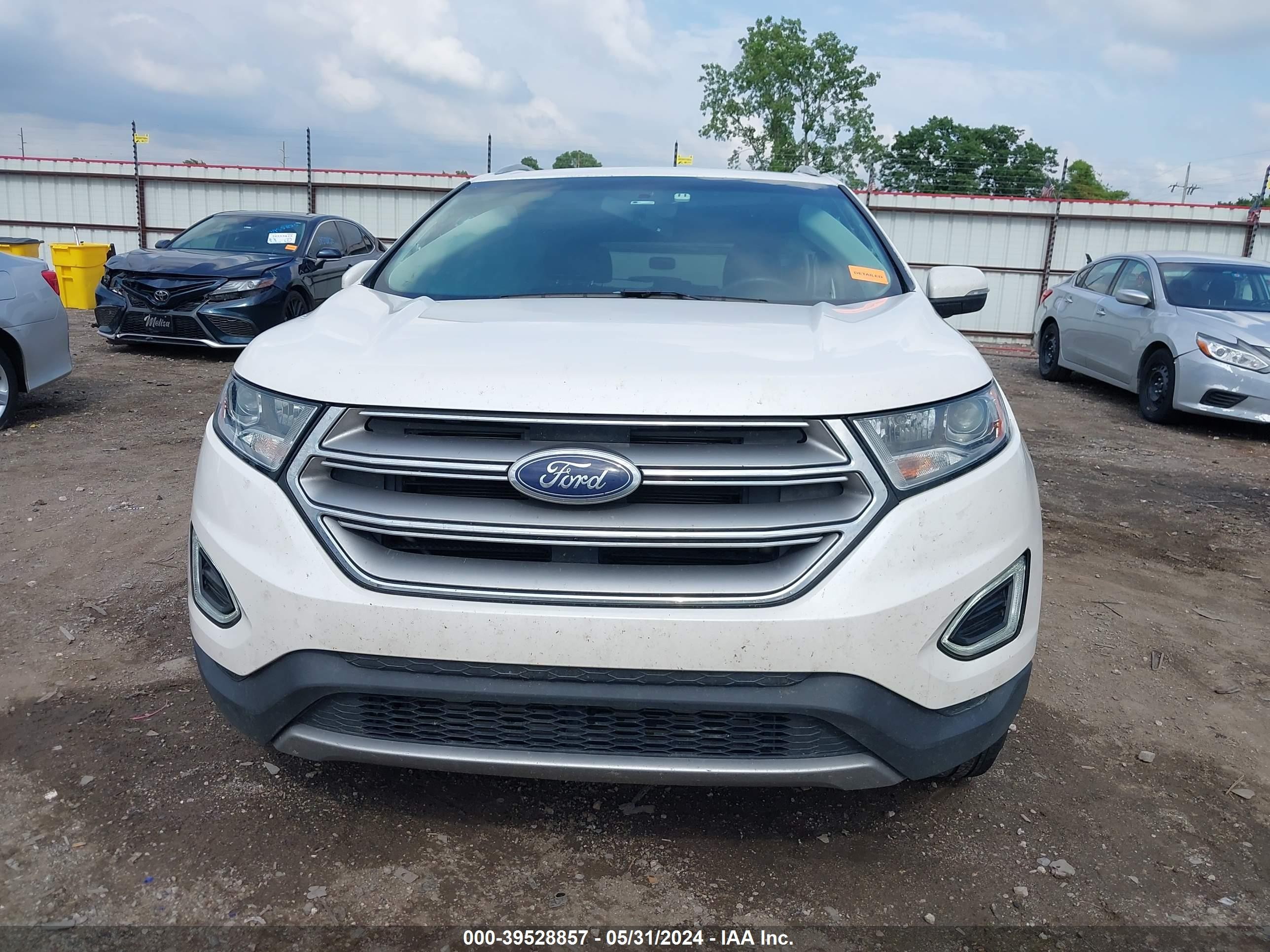 Photo 11 VIN: 2FMPK3K95GBB60188 - FORD EDGE 