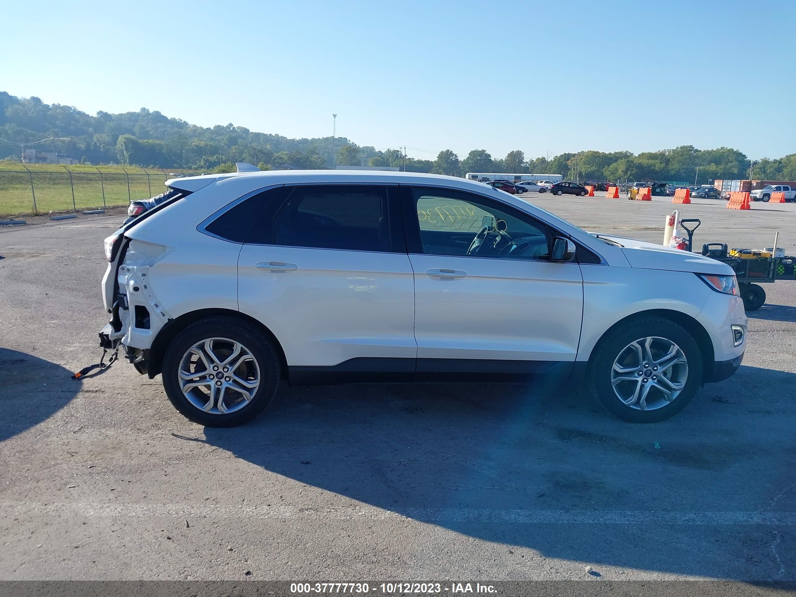 Photo 12 VIN: 2FMPK3K96HBB60055 - FORD EDGE 