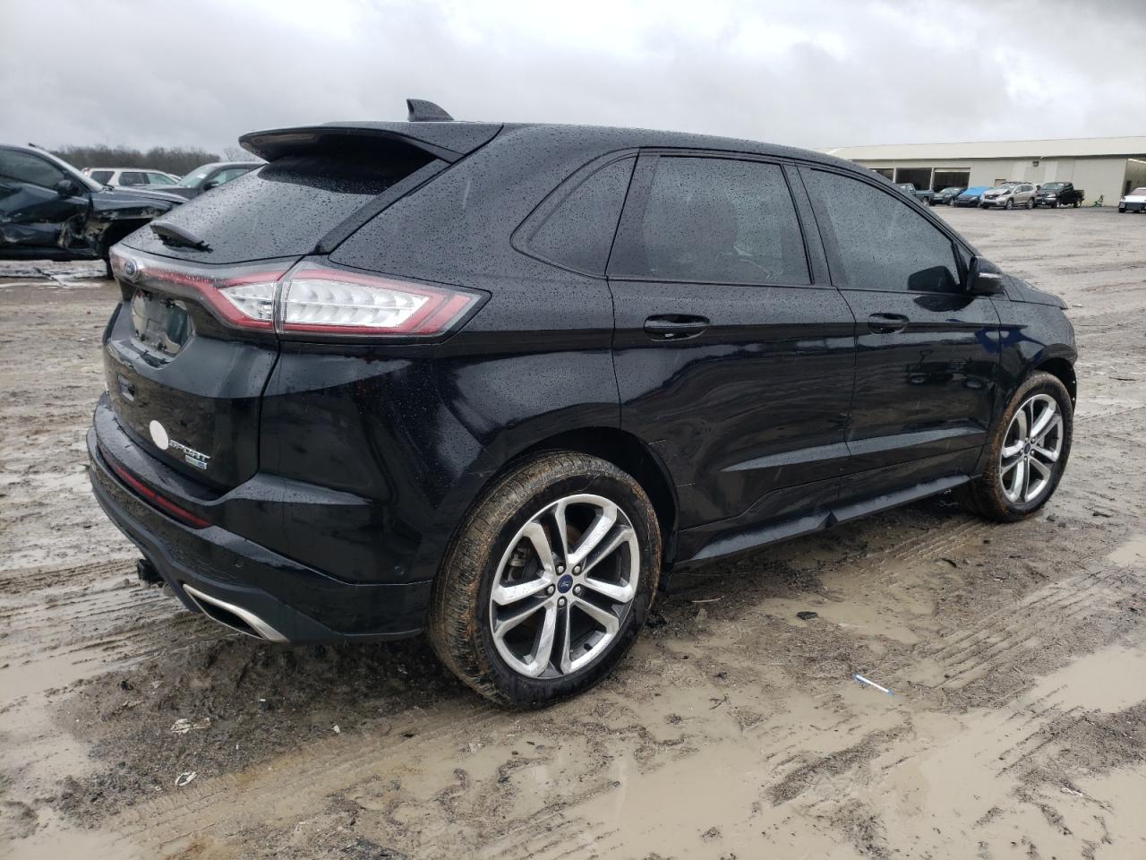 Photo 2 VIN: 2FMPK4AP2JBC04595 - FORD EDGE 