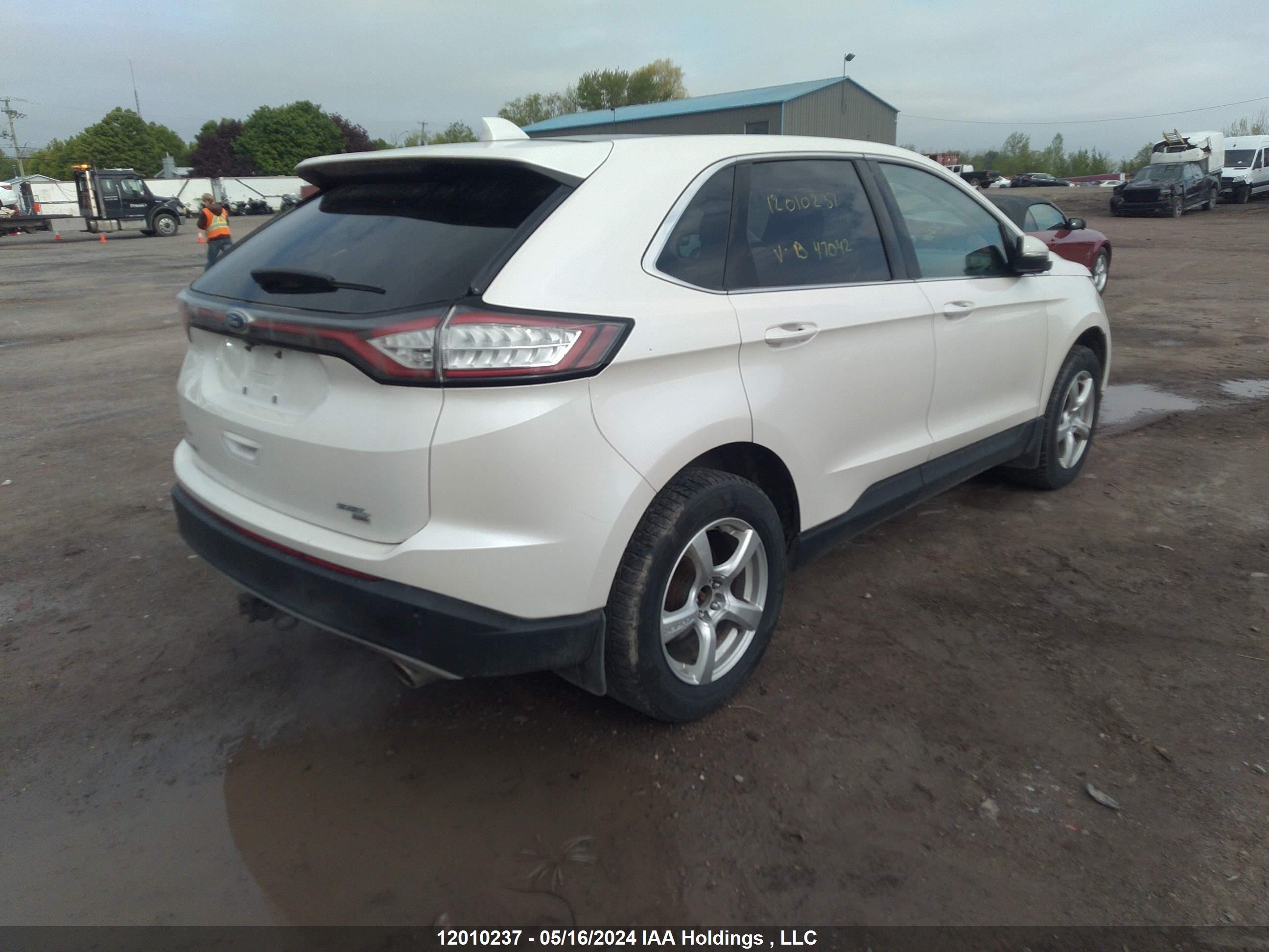 Photo 3 VIN: 2FMPK4J80HBB47042 - FORD EDGE 