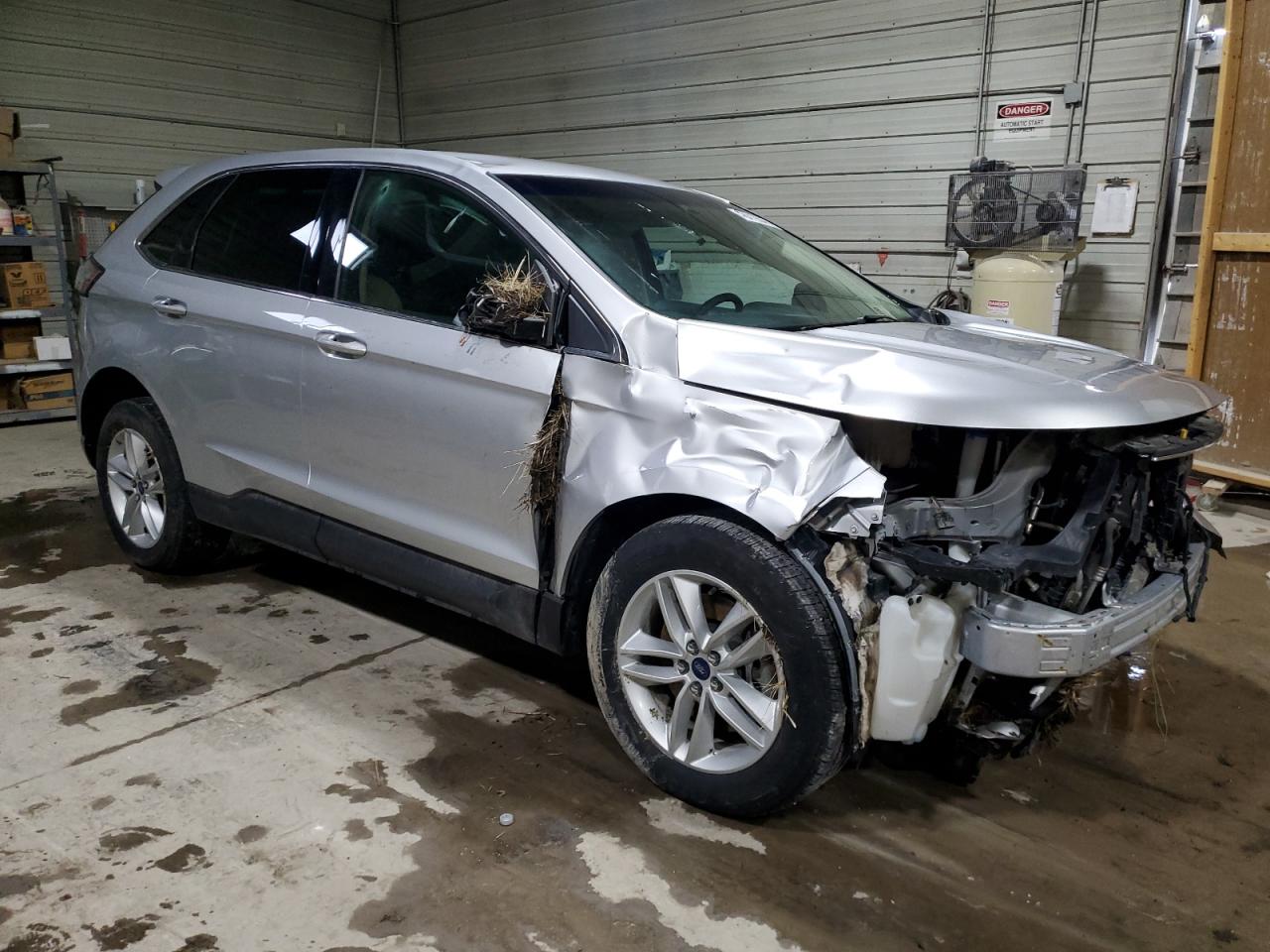 Photo 3 VIN: 2FMPK4J83HBC17049 - FORD EDGE 